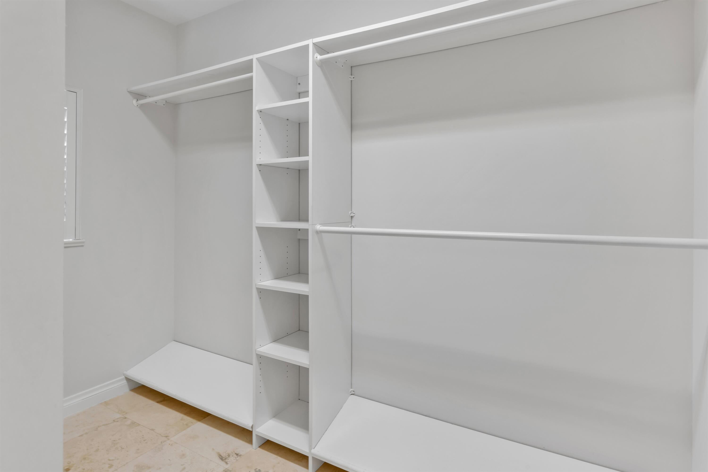 5833 N OCEAN #D2, Ocean Ridge FL 33435