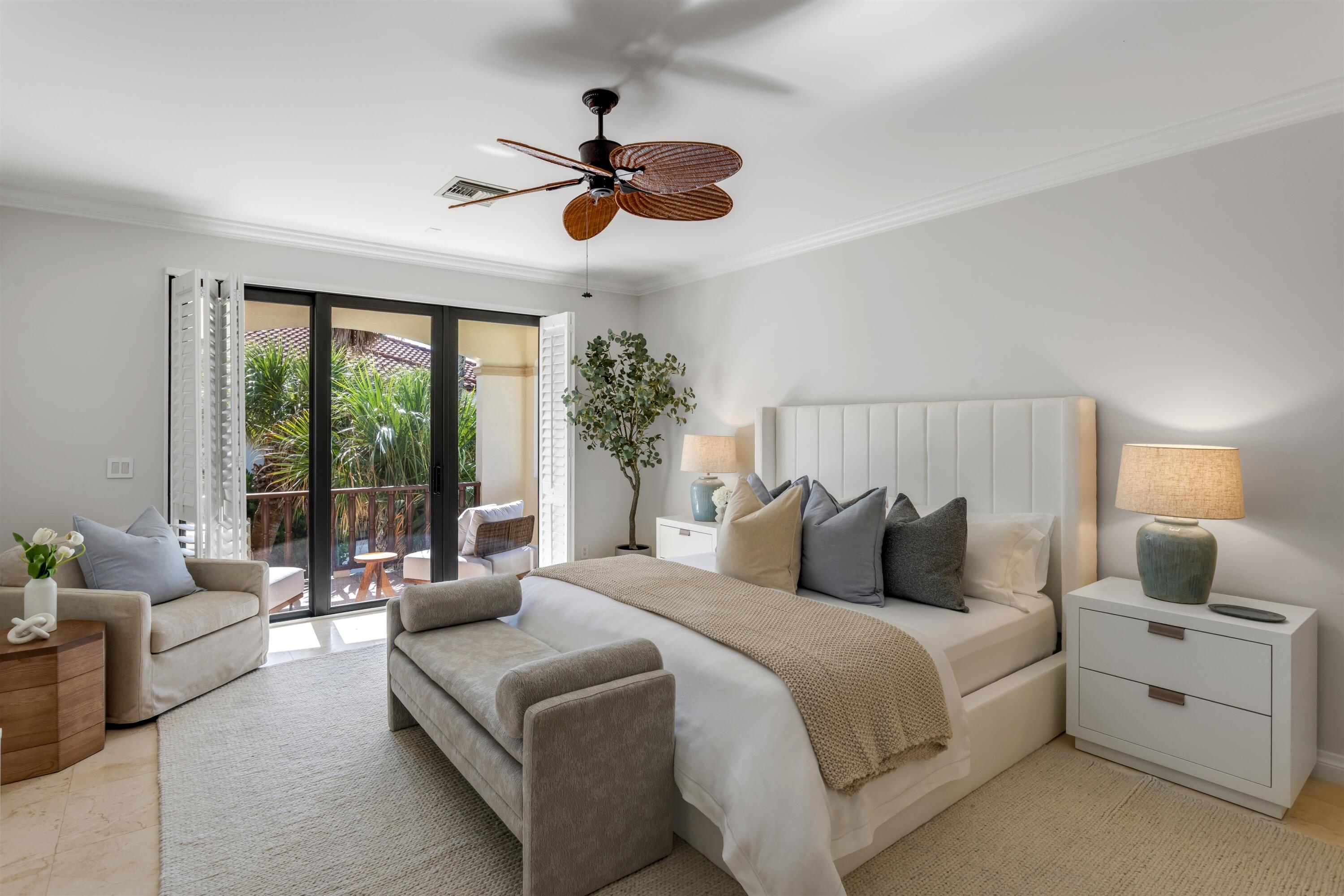 5833 N OCEAN #D2, Ocean Ridge FL 33435