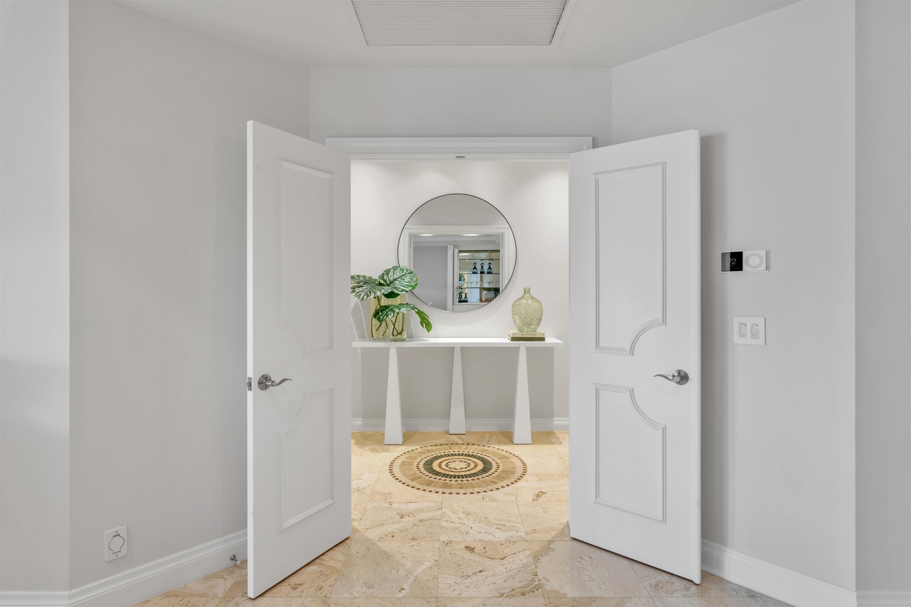 5833 N OCEAN #D2, Ocean Ridge FL 33435
