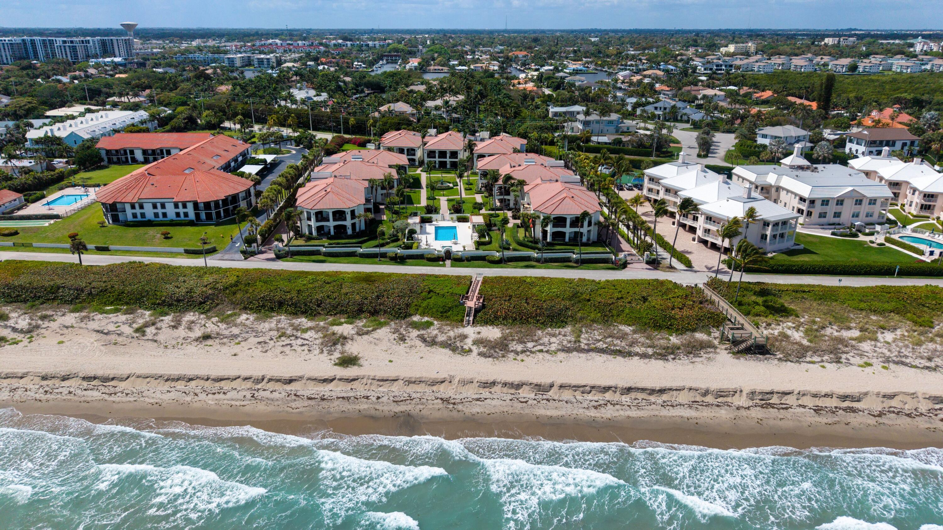 5833 N OCEAN #D2, Ocean Ridge FL 33435