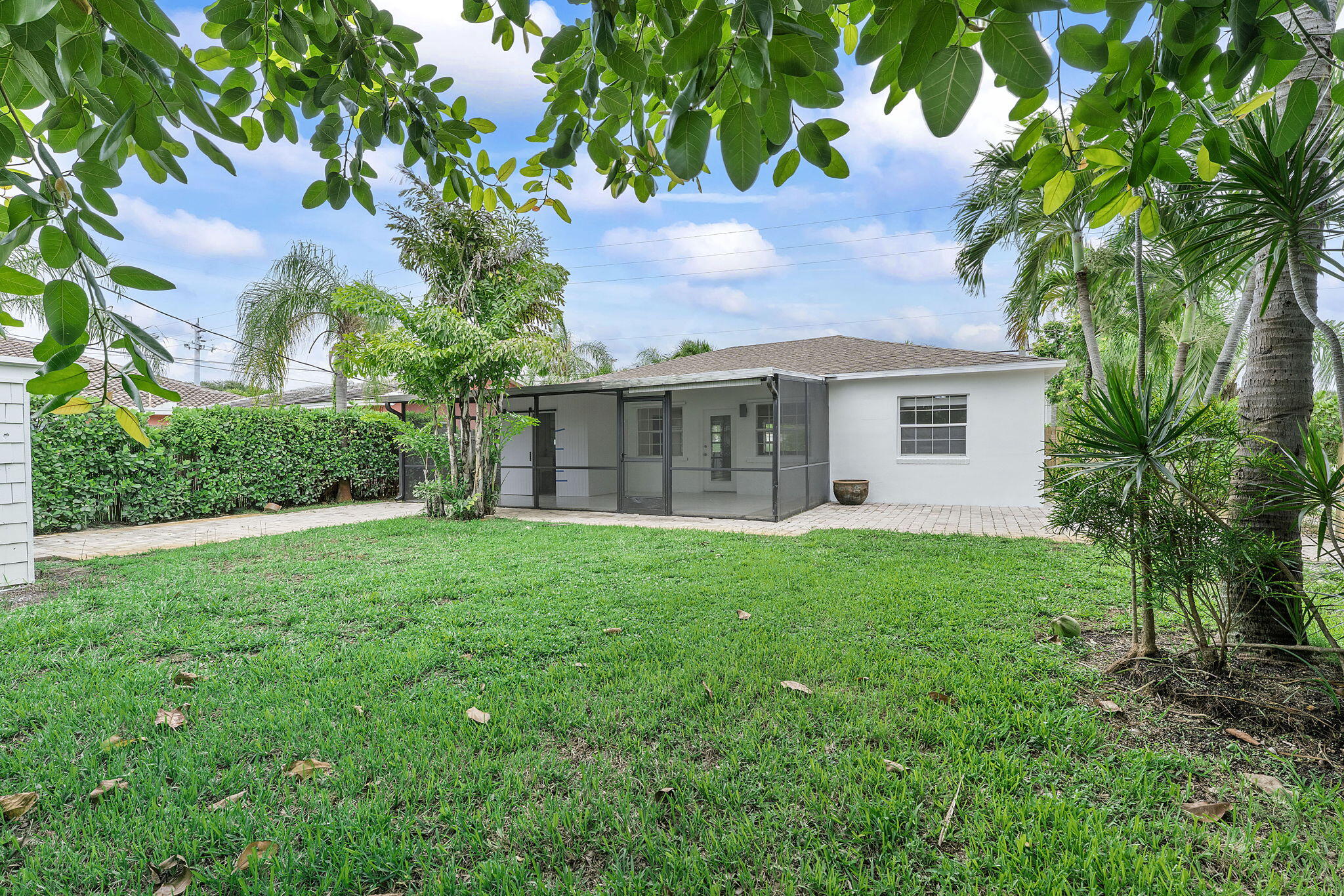 5015 S Olive, West Palm Beach FL 33405