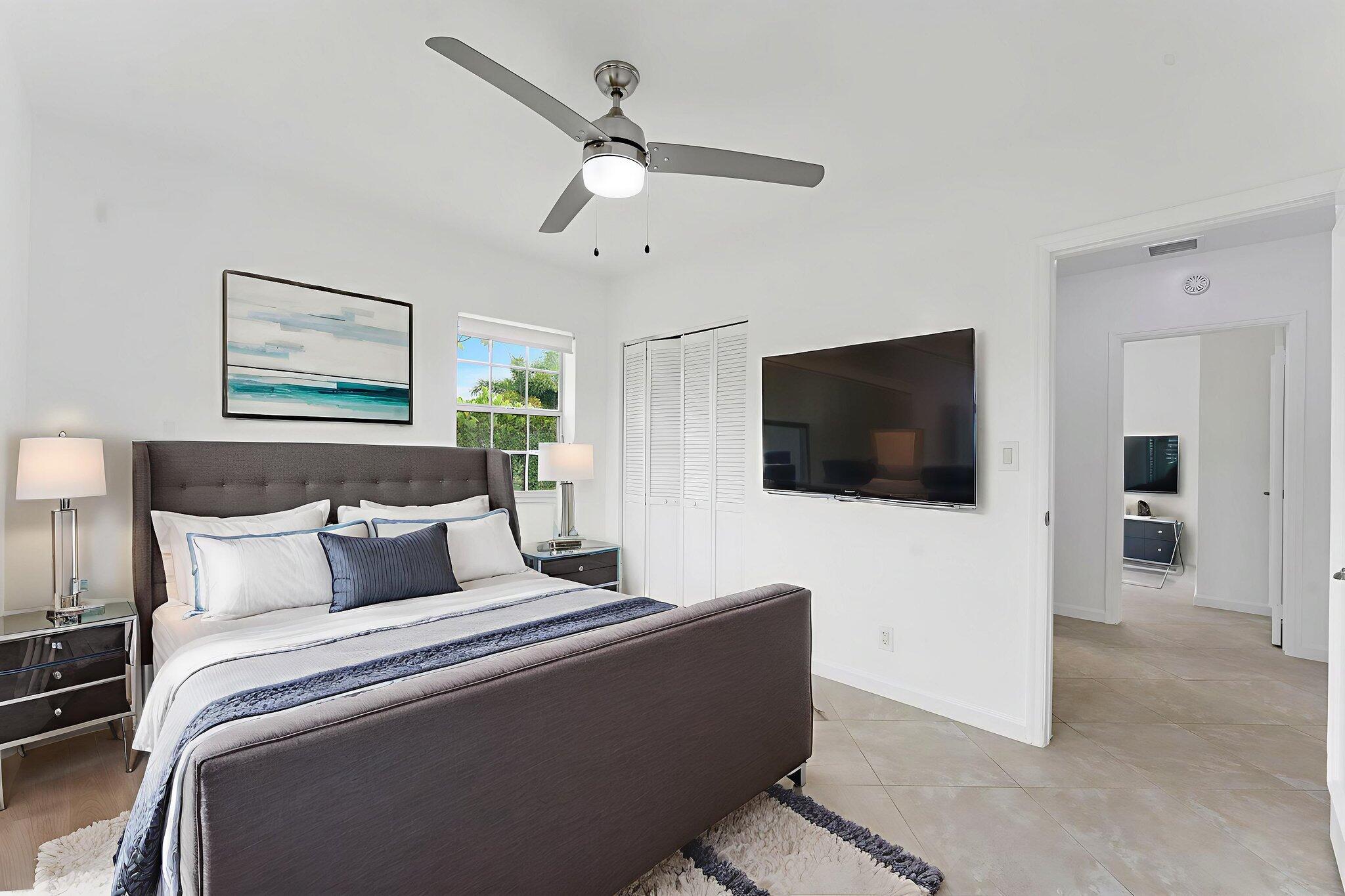 5015 S Olive, West Palm Beach FL 33405