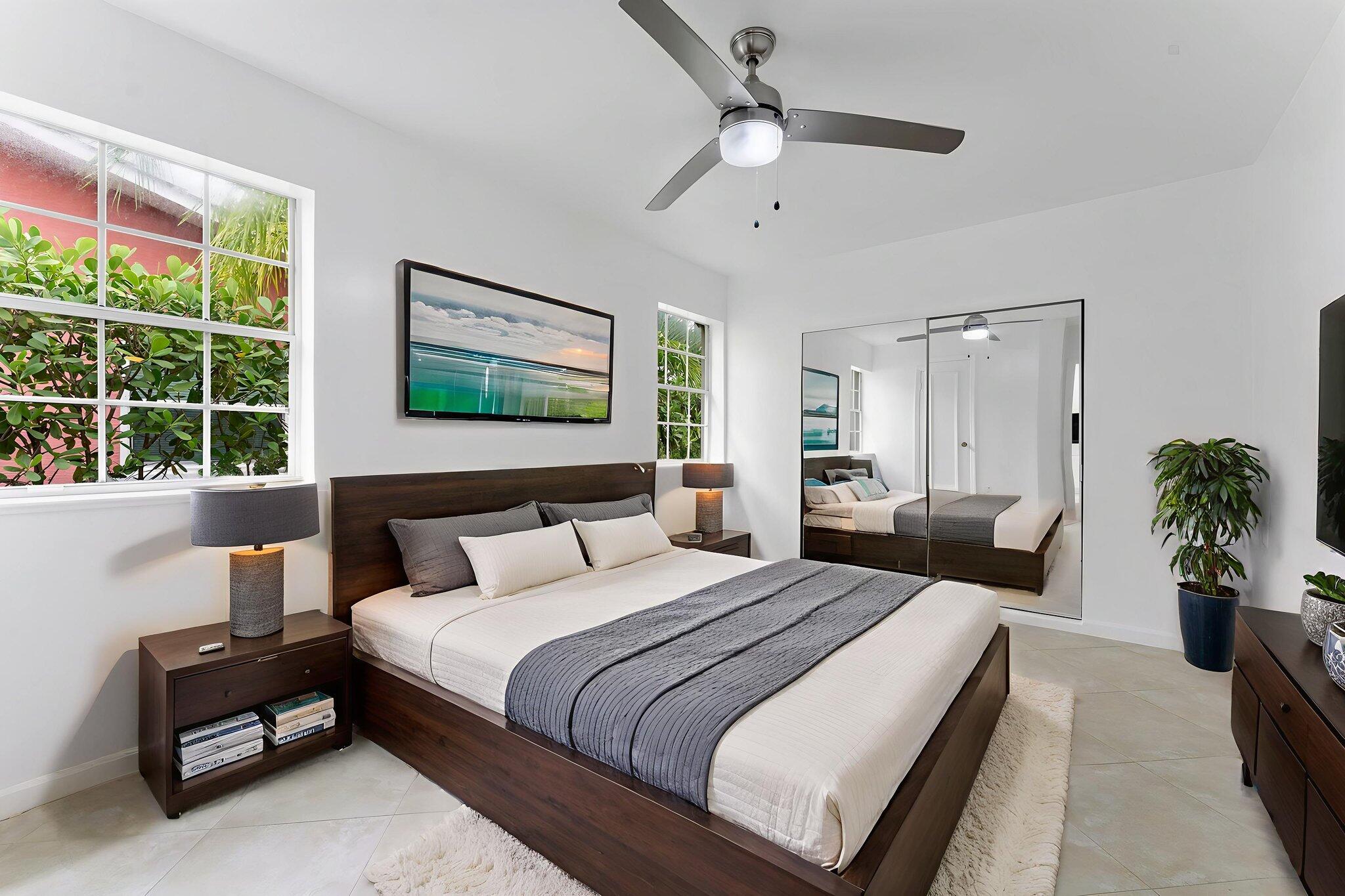 5015 S Olive, West Palm Beach FL 33405