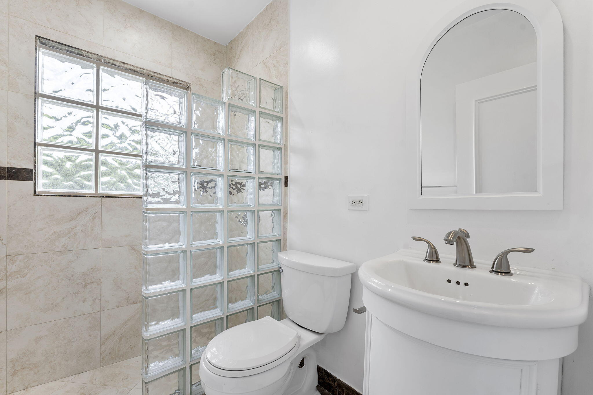 5015 S Olive, West Palm Beach FL 33405