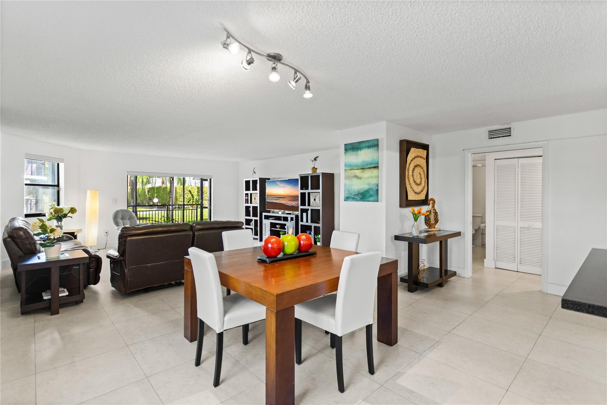 16051 Blatt #101, Weston FL 33326
