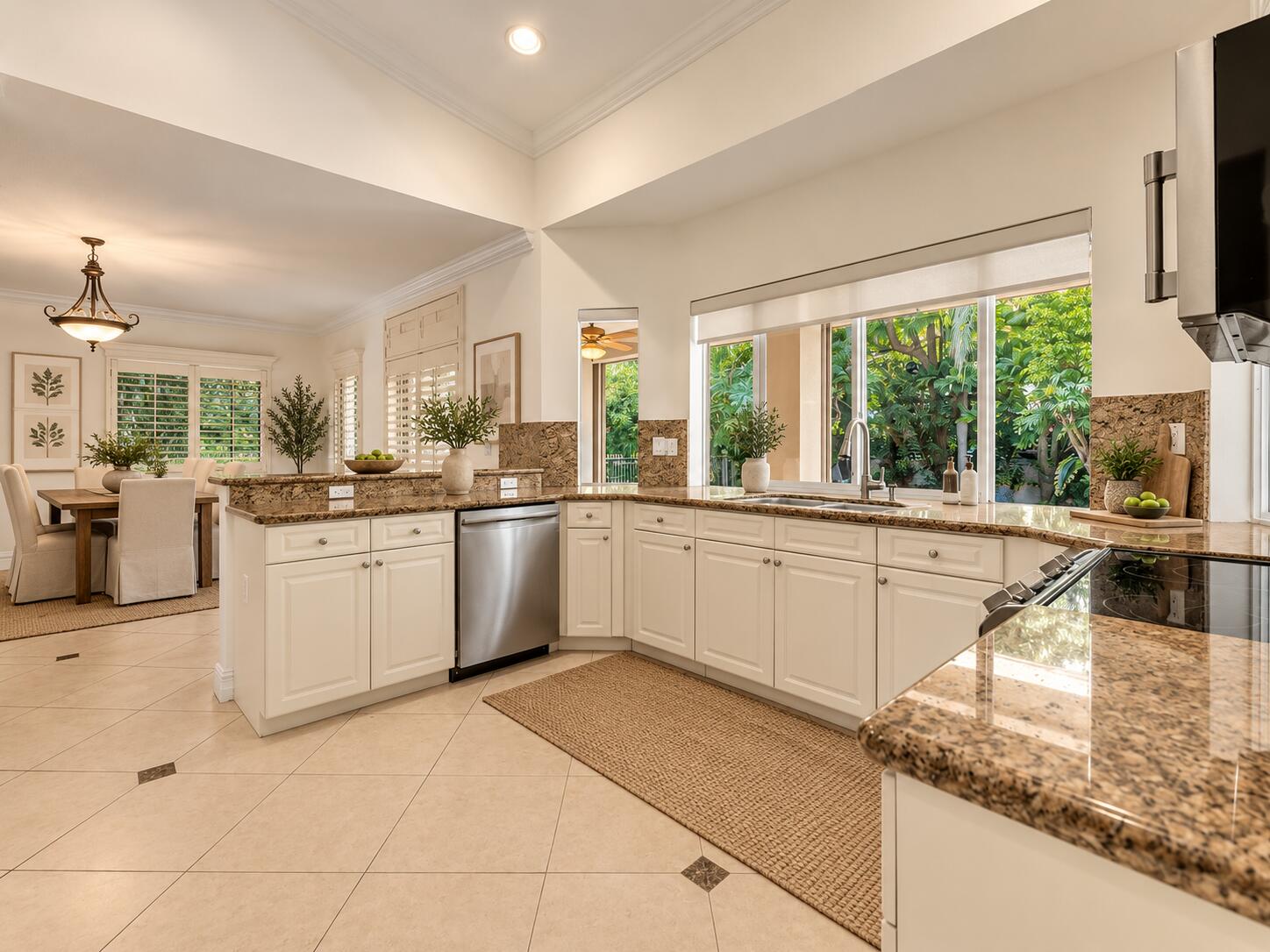820 TANGIER, Coral Gables FL 33134