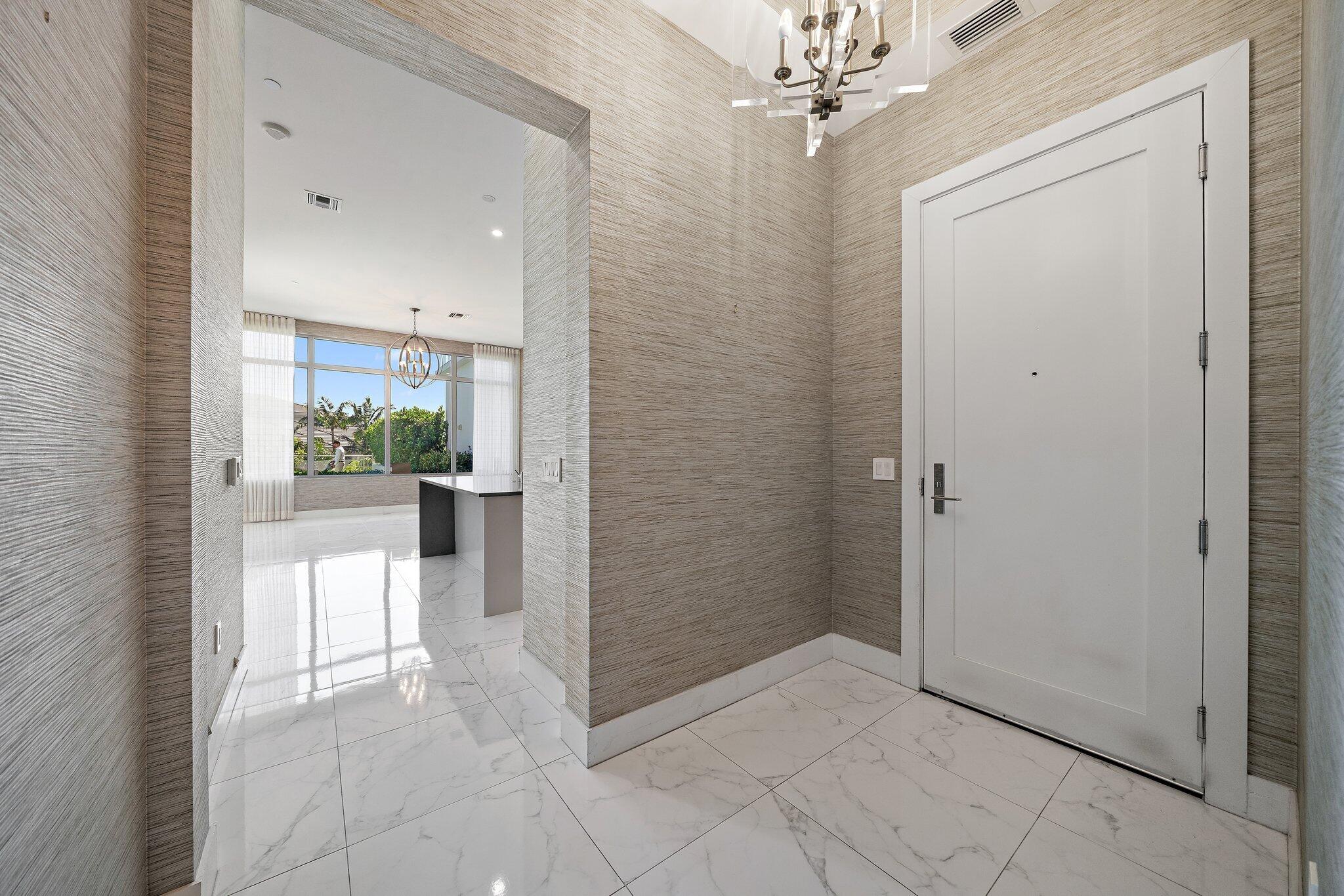 1 Water Club #301, North Palm Beach FL 33408