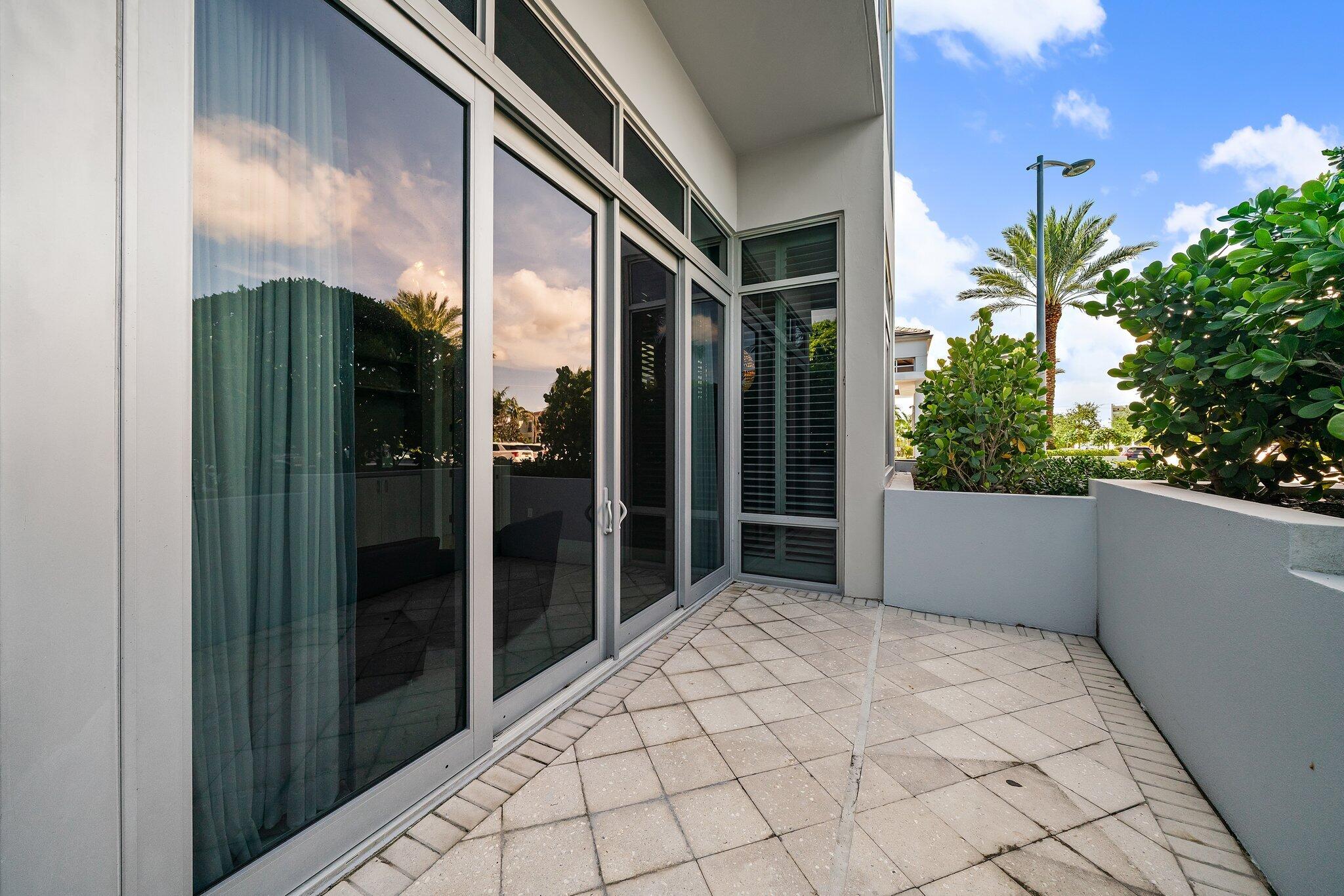 1 Water Club #301, North Palm Beach FL 33408
