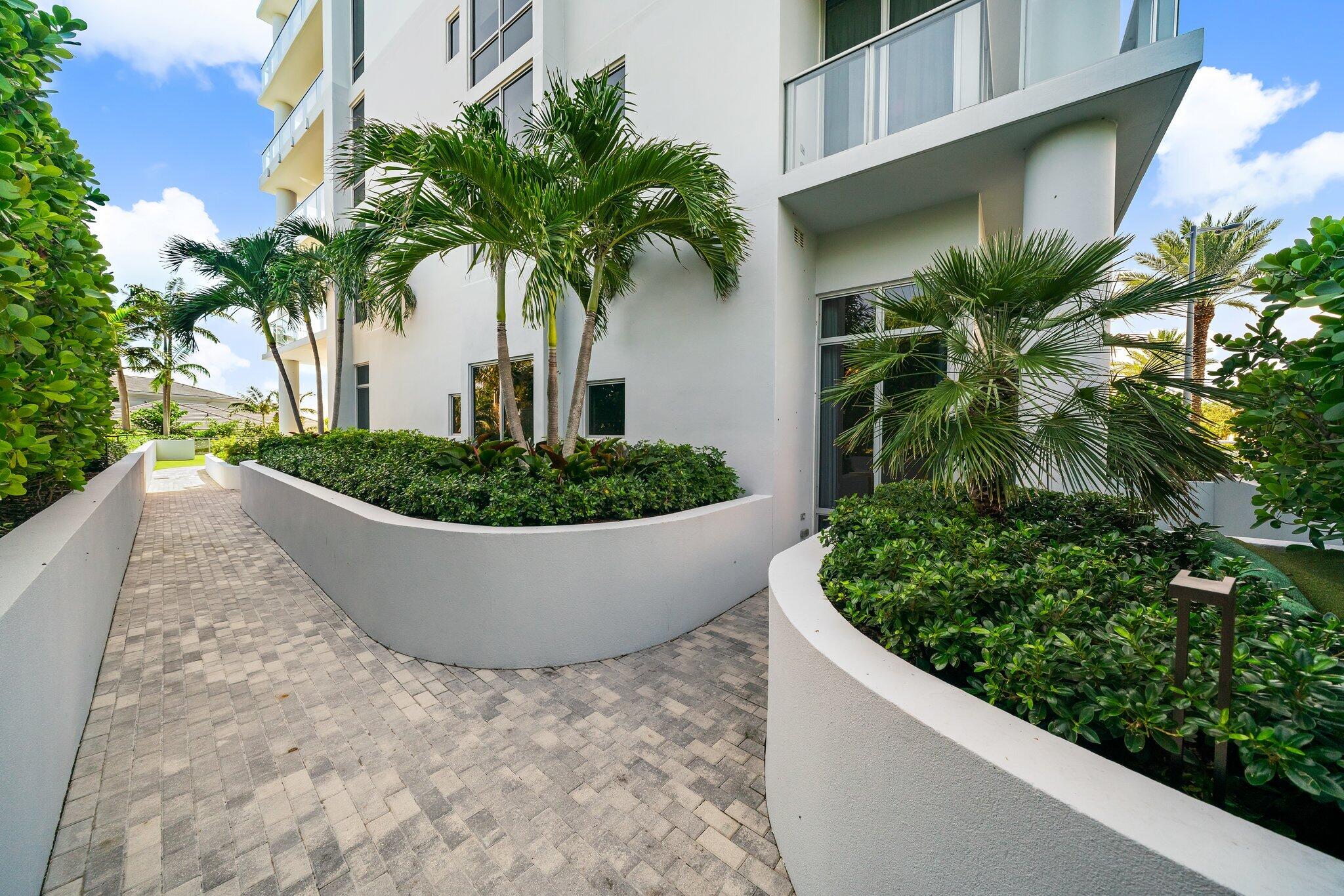 1 Water Club #301, North Palm Beach FL 33408