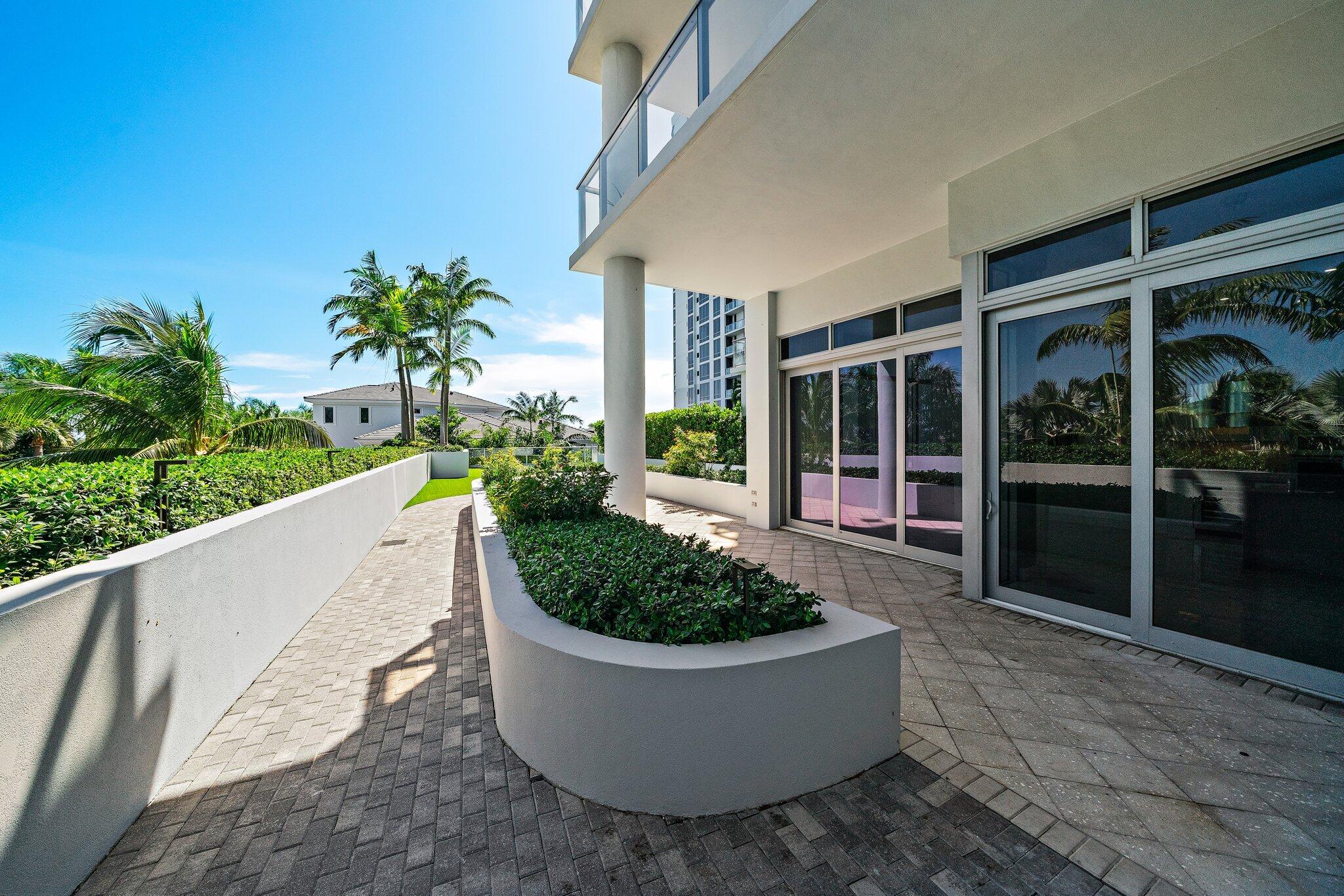 1 Water Club #301, North Palm Beach FL 33408