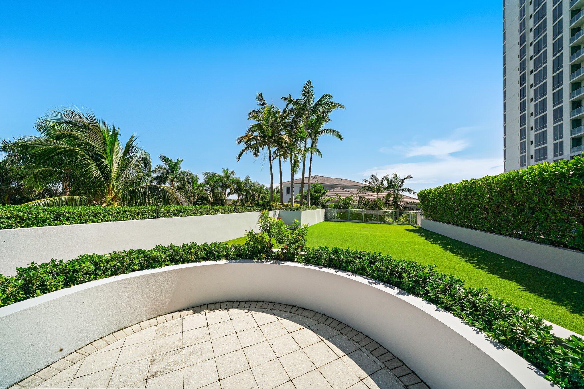 1 Water Club #301, North Palm Beach FL 33408
