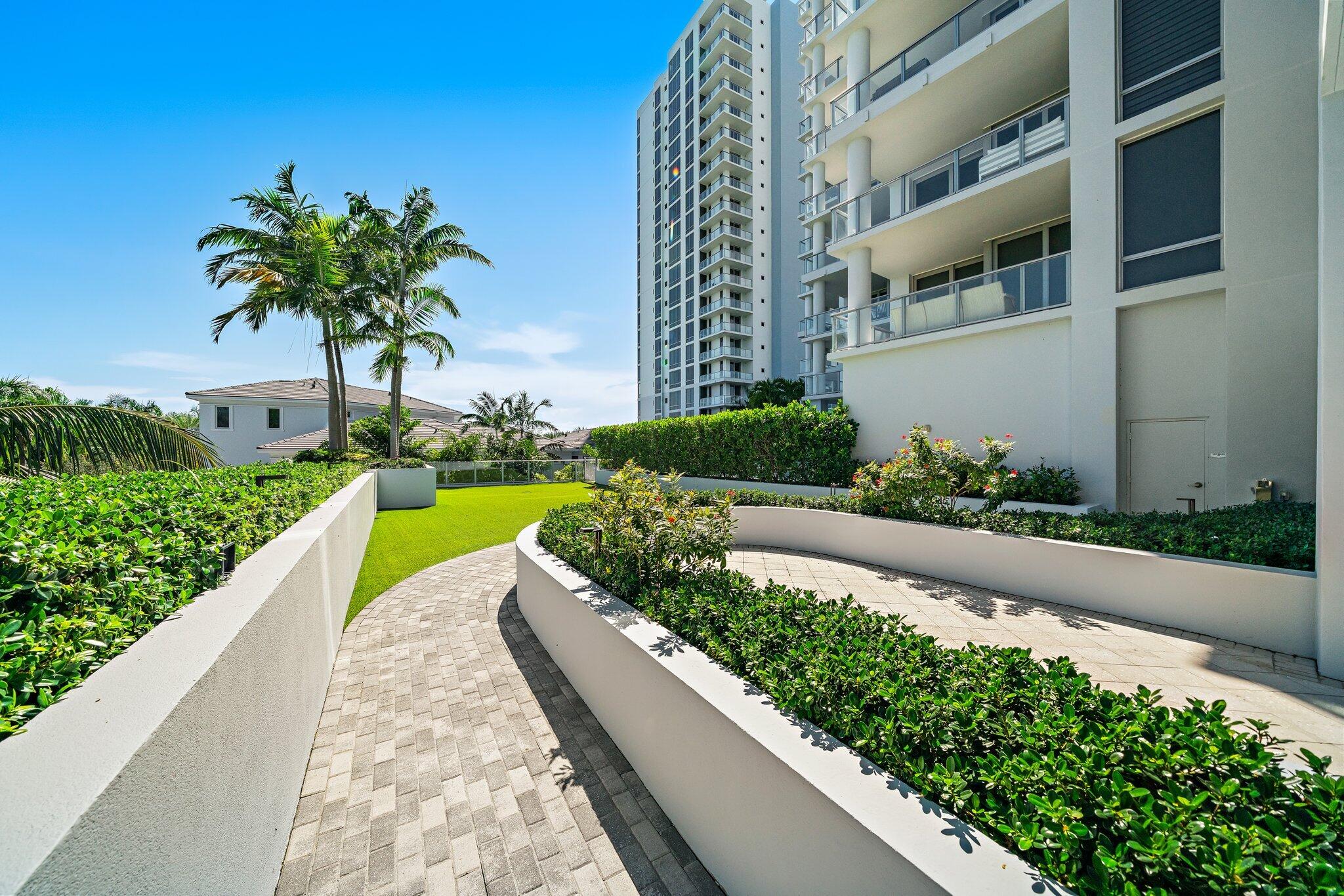 1 Water Club #301, North Palm Beach FL 33408