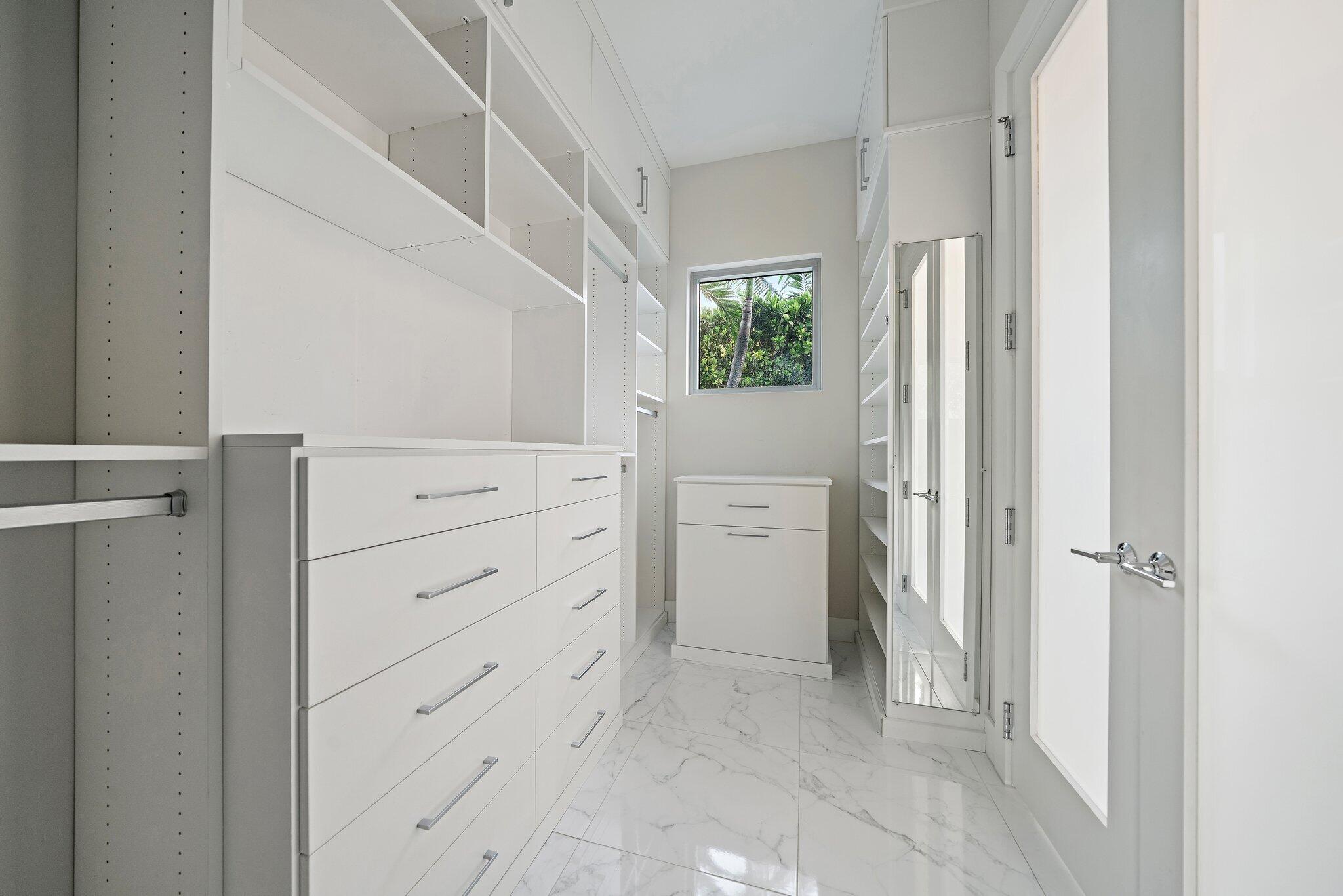 1 Water Club #301, North Palm Beach FL 33408