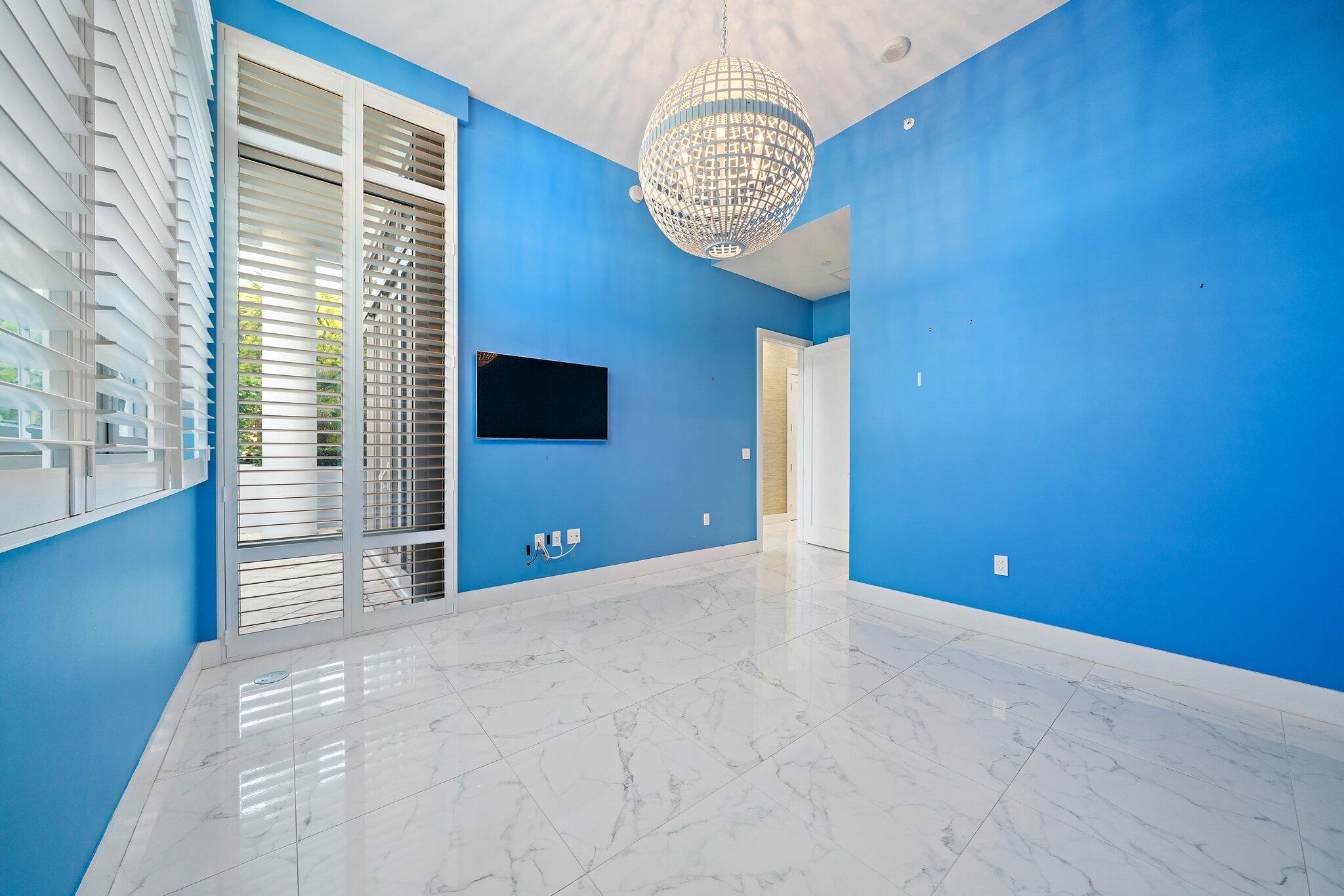 1 Water Club #301, North Palm Beach FL 33408