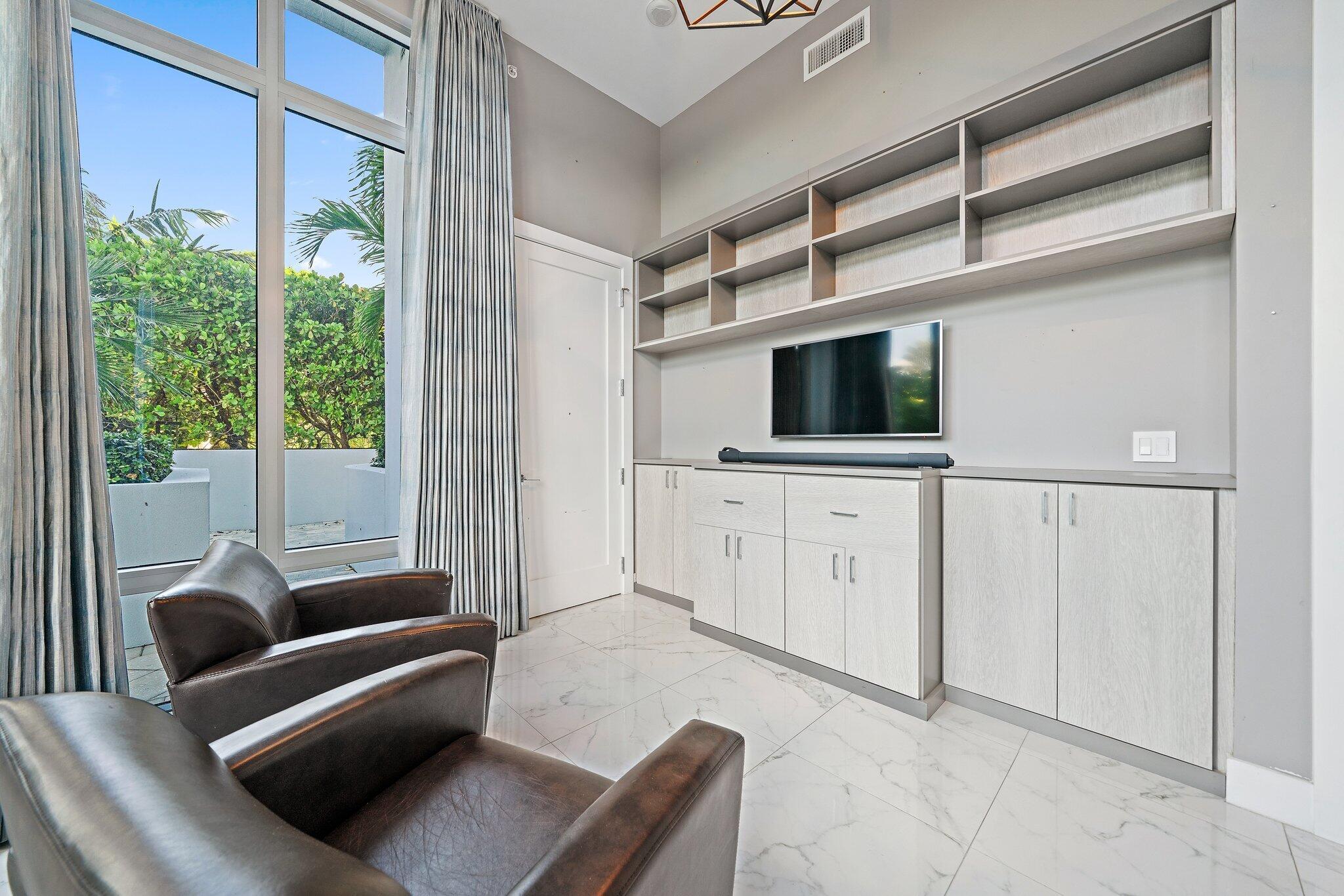 1 Water Club #301, North Palm Beach FL 33408