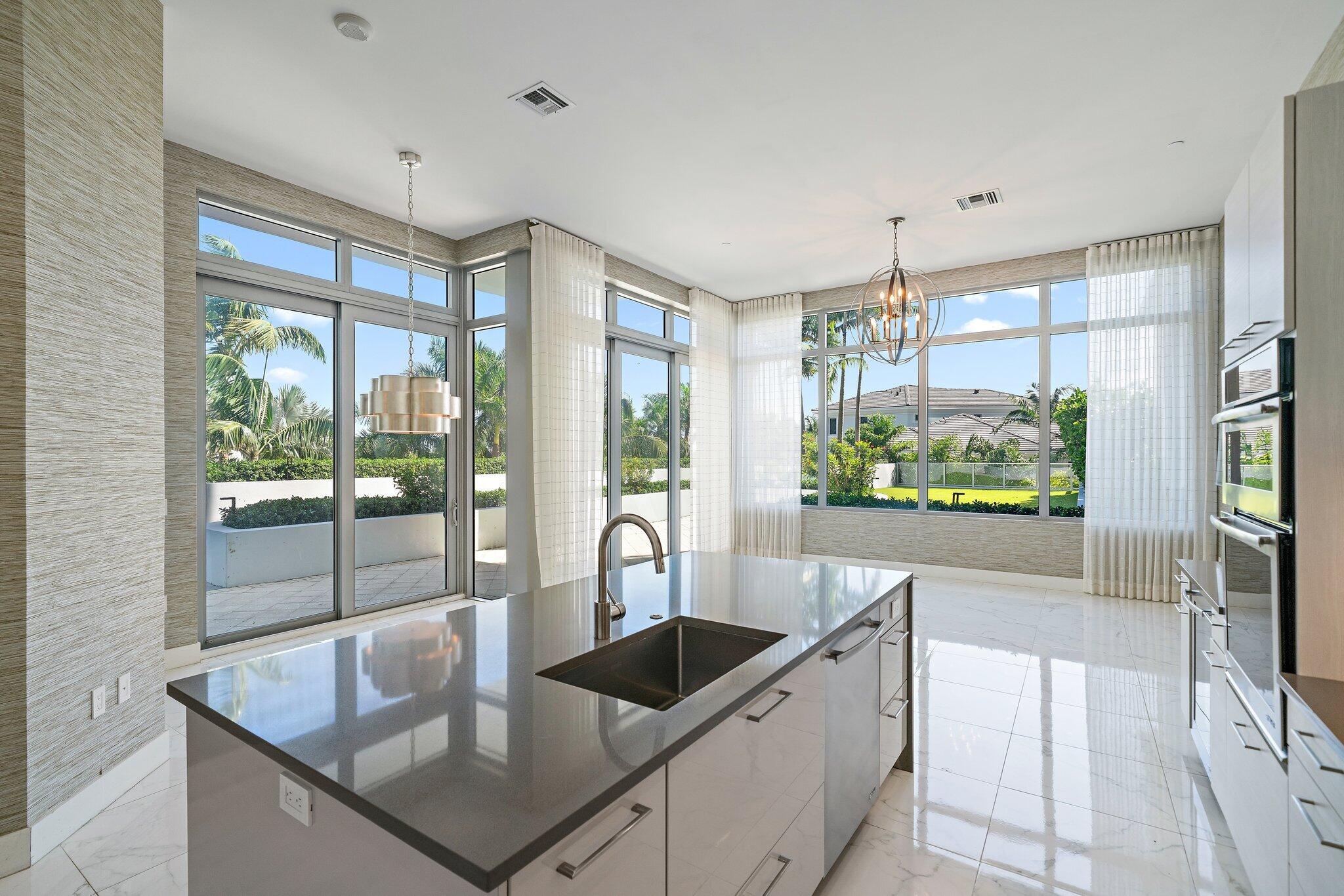 1 Water Club #301, North Palm Beach FL 33408