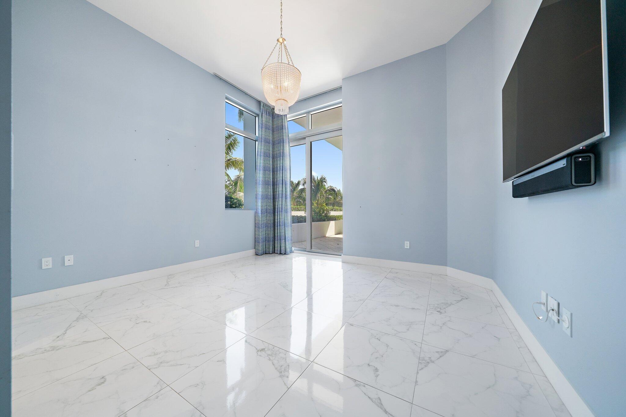 1 Water Club #301, North Palm Beach FL 33408