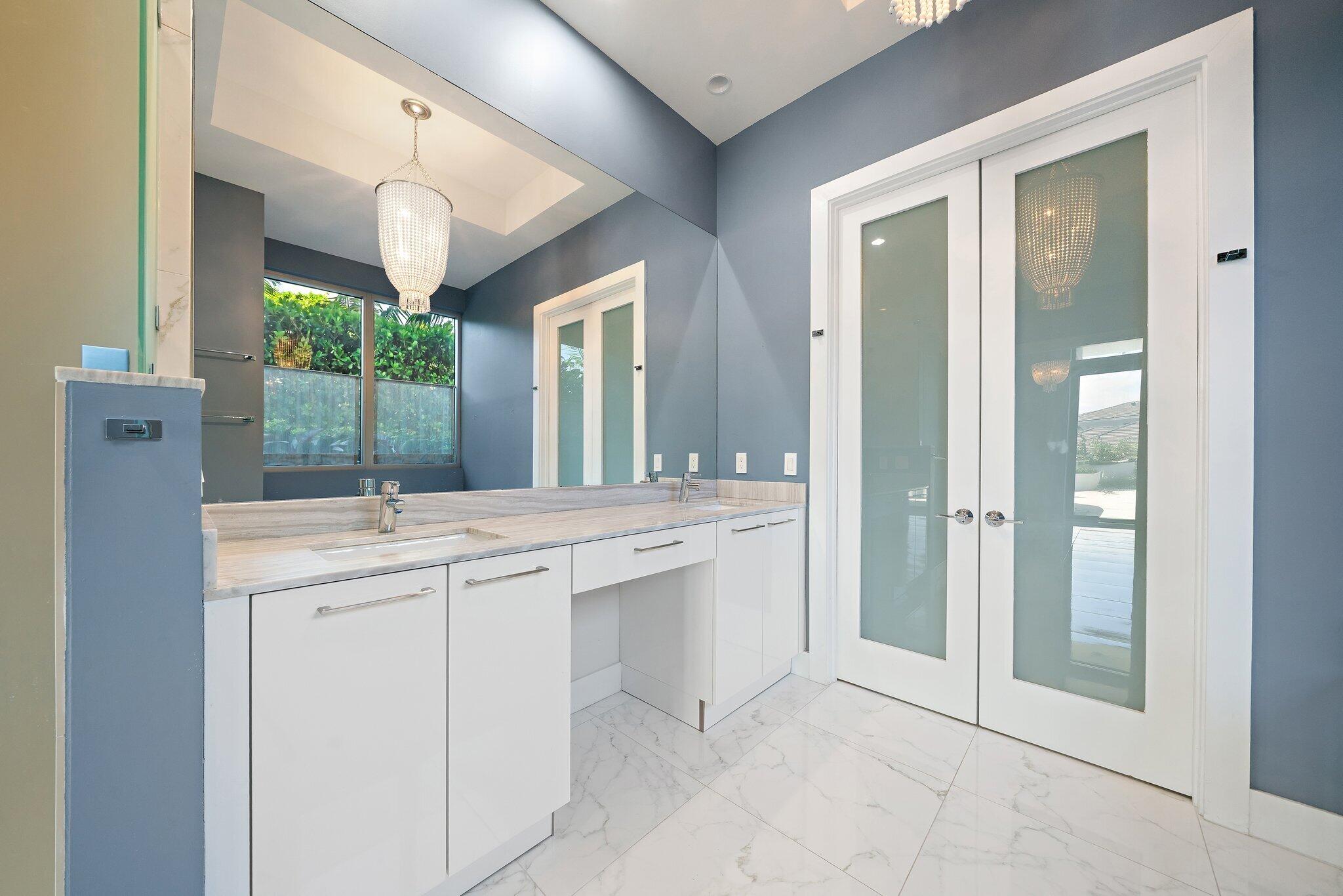 1 Water Club #301, North Palm Beach FL 33408