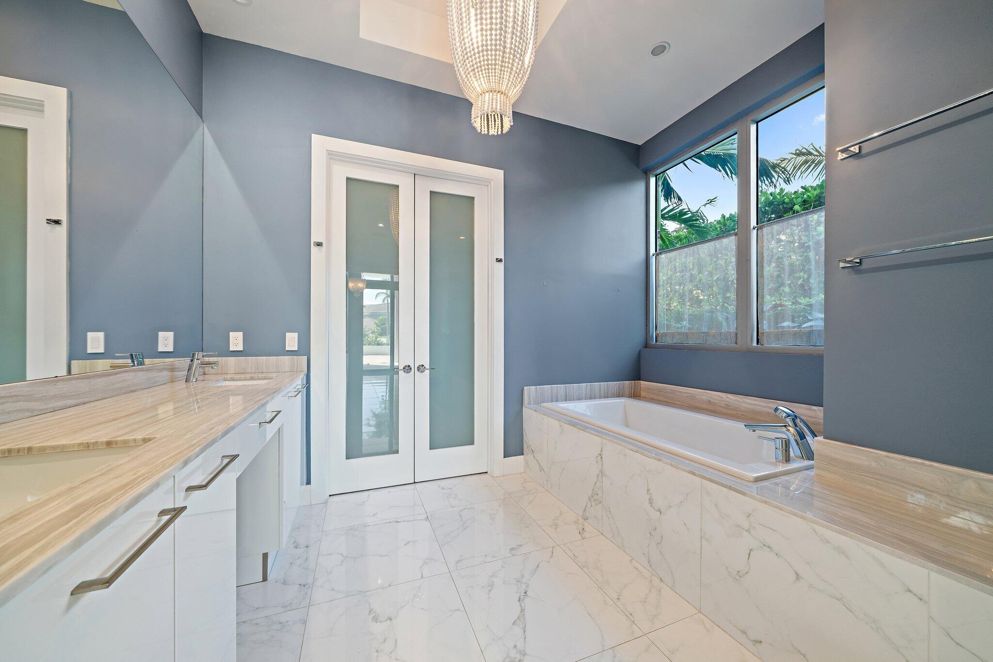 1 Water Club #301, North Palm Beach FL 33408