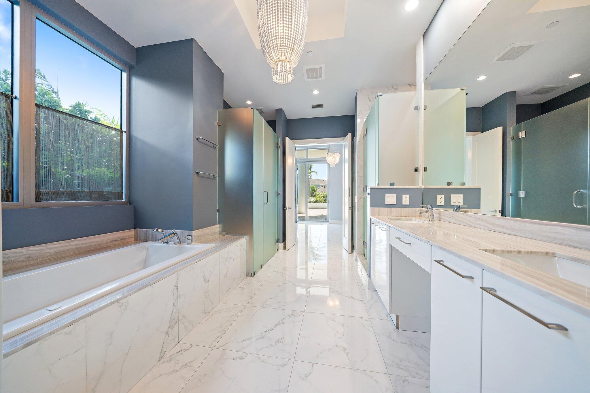 1 Water Club #301, North Palm Beach FL 33408