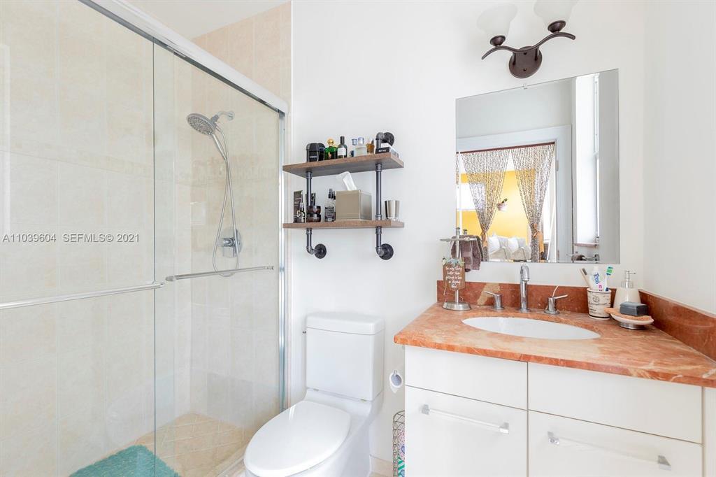 213 SW 11TH #213, Fort Lauderdale FL 33315