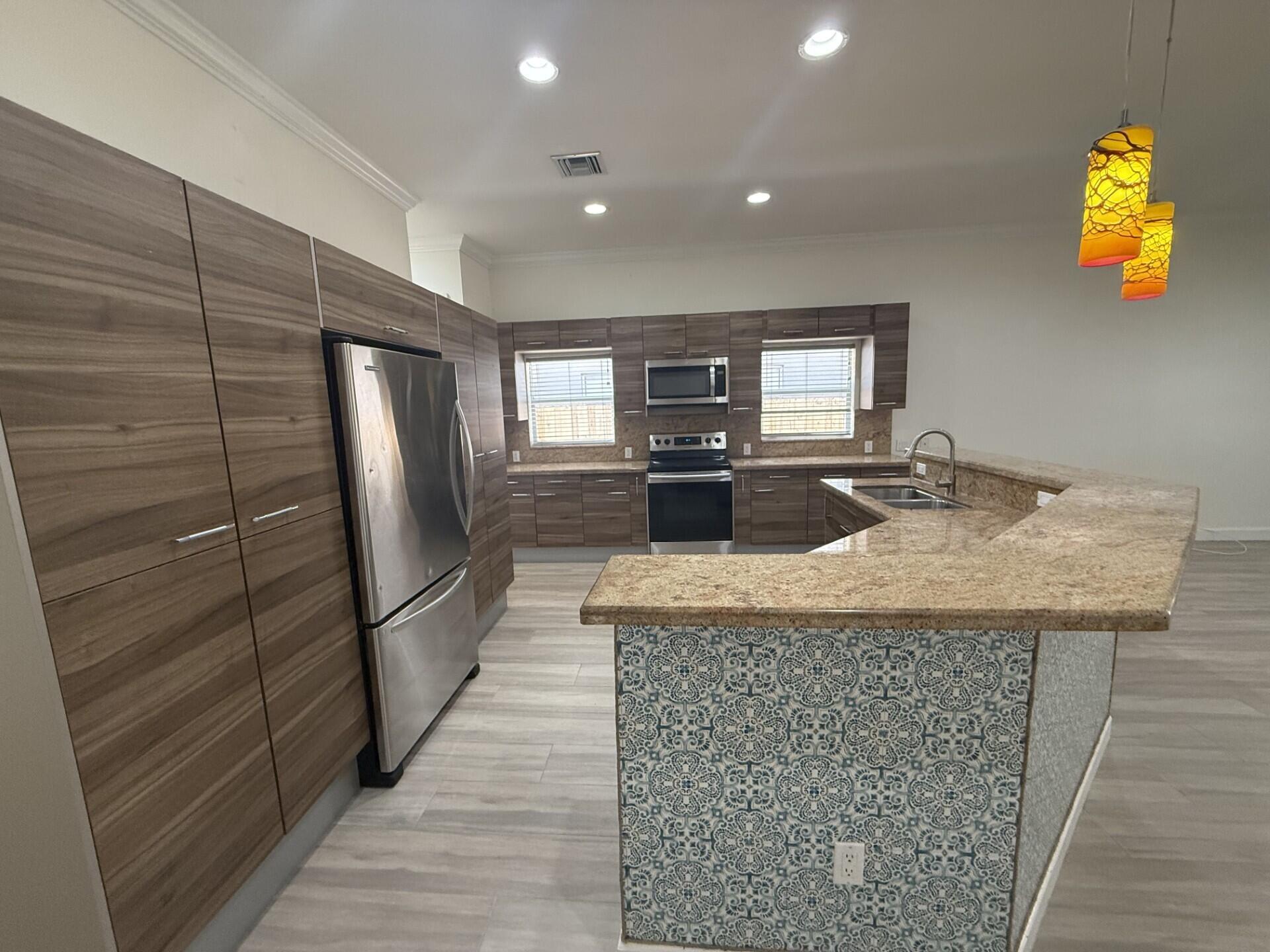213 SW 11TH #213, Fort Lauderdale FL 33315