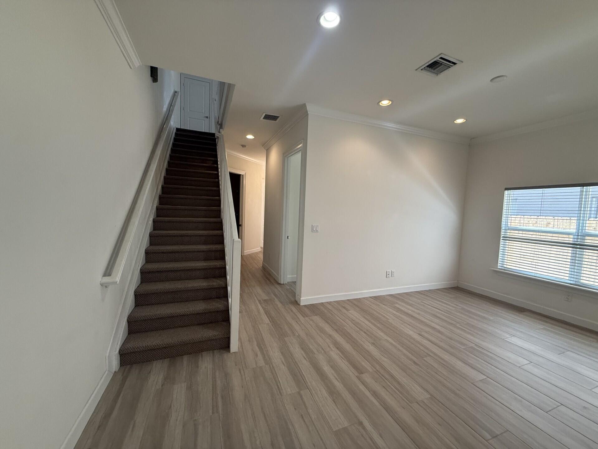 213 SW 11TH #213, Fort Lauderdale FL 33315
