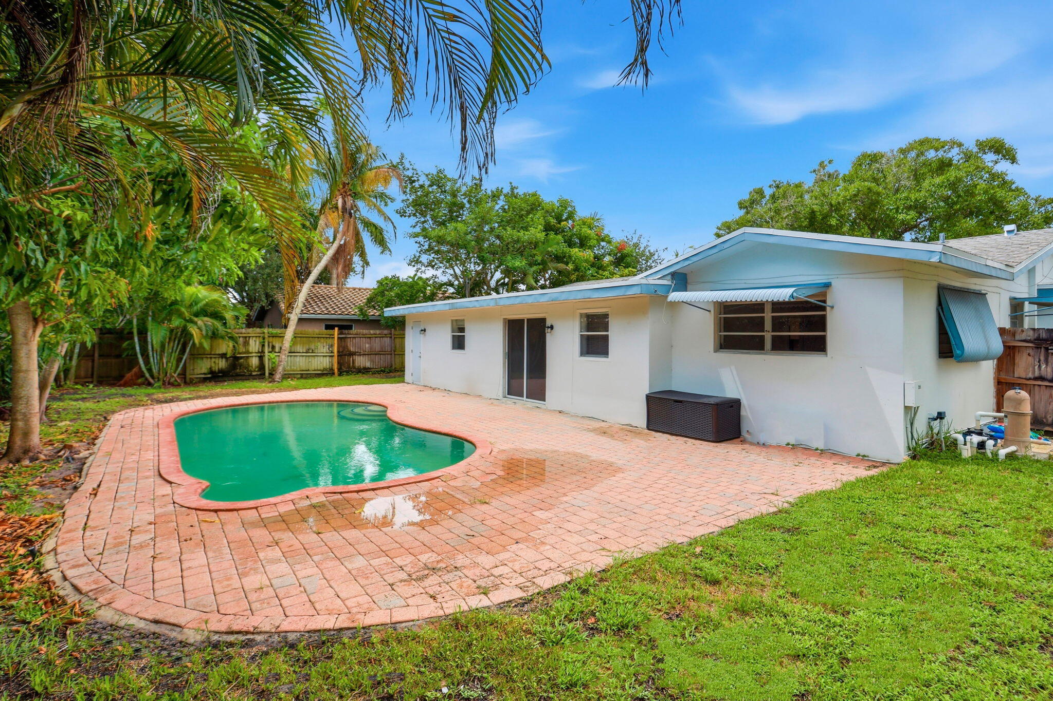 898 SW 10th, Boca Raton FL 33486