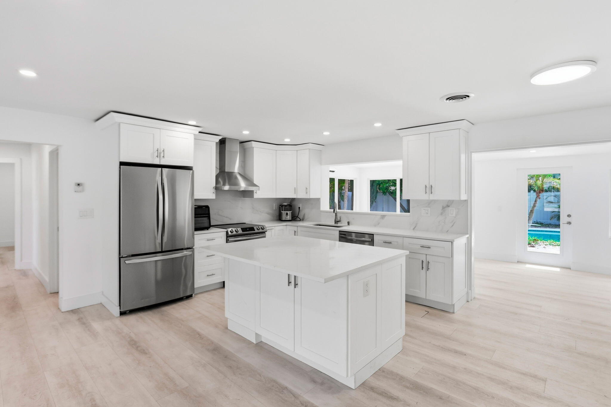 998 W CAMINO REAL, Boca Raton FL 33486