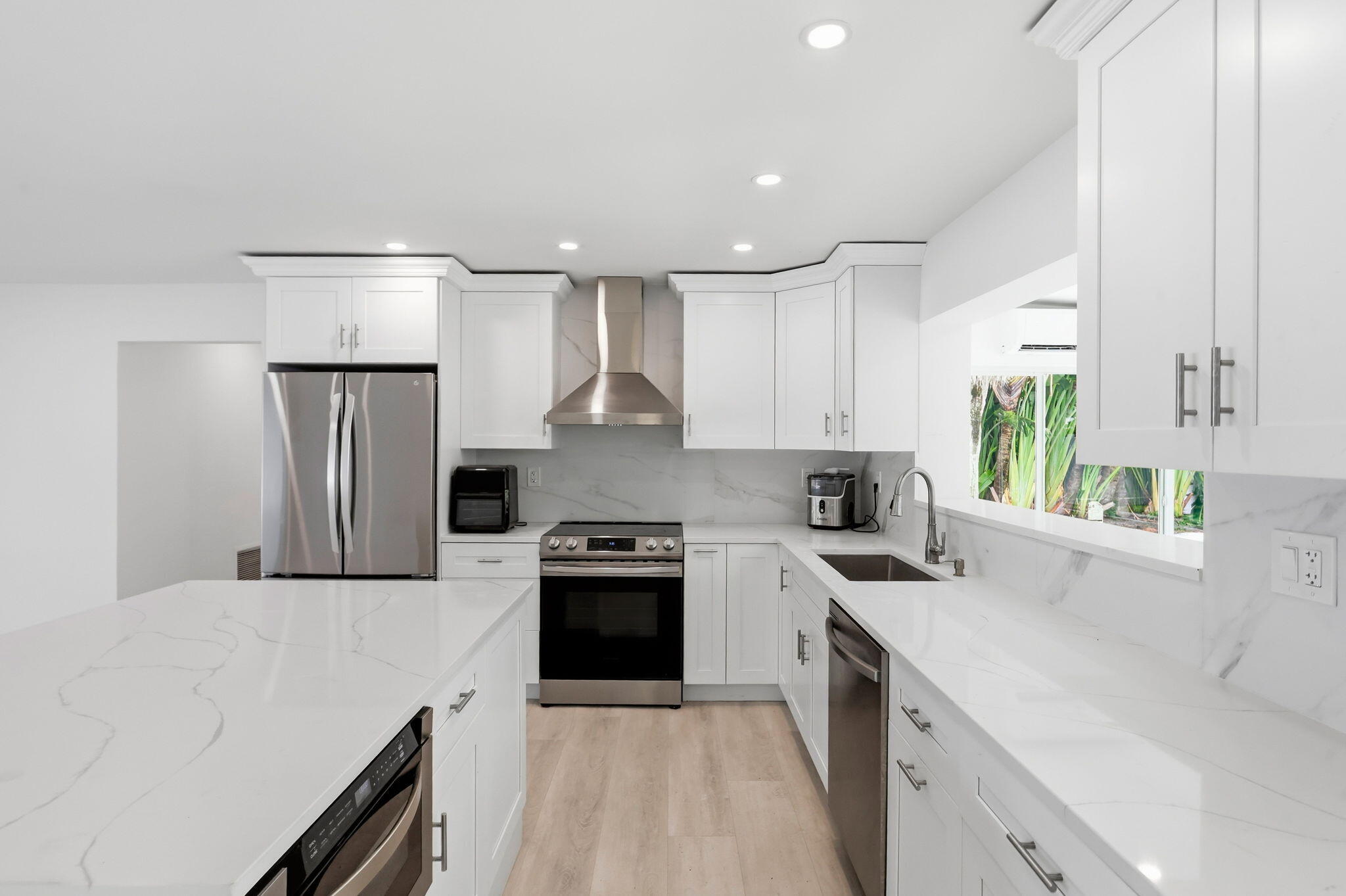 998 W CAMINO REAL, Boca Raton FL 33486