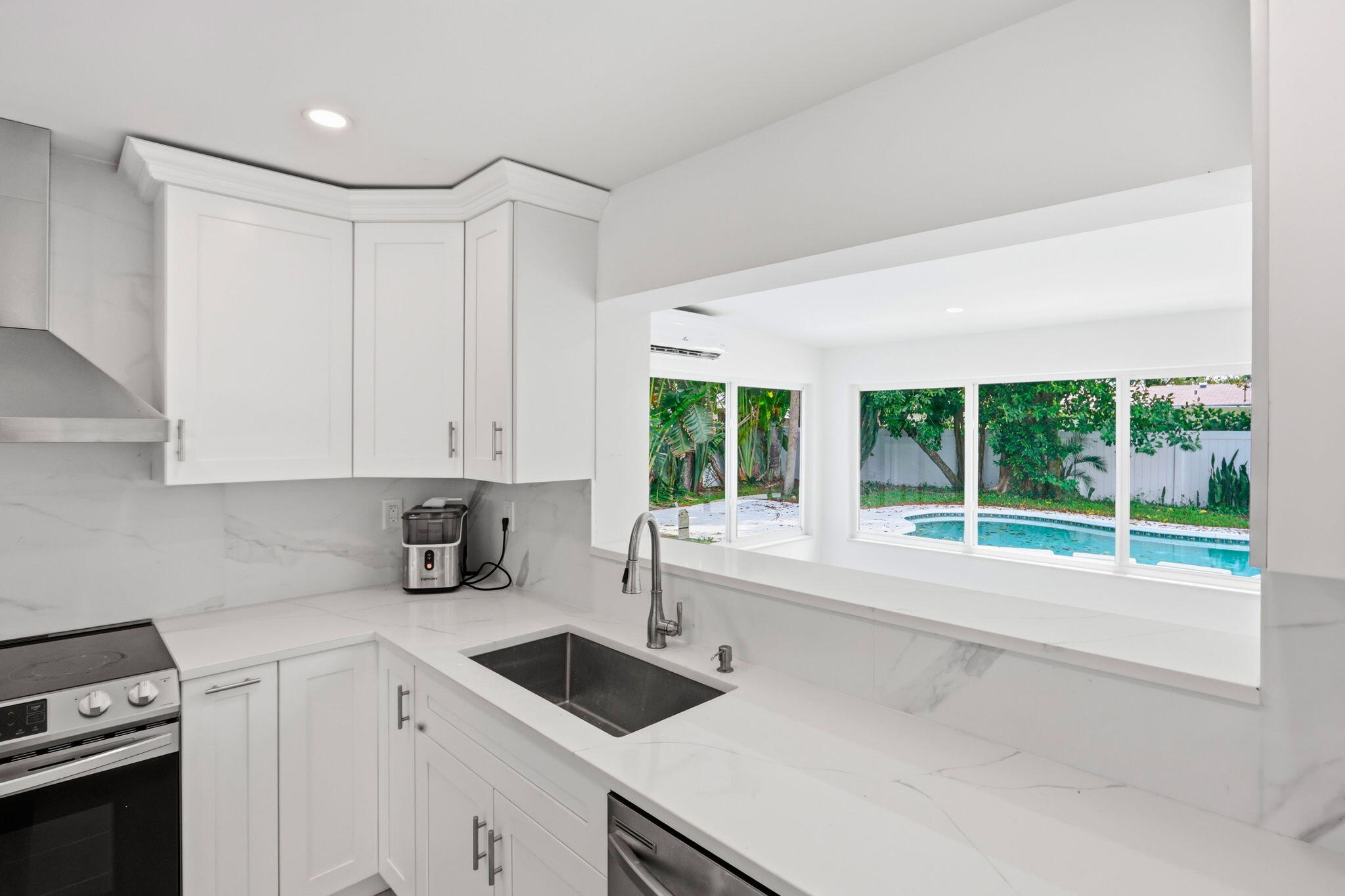 998 W CAMINO REAL, Boca Raton FL 33486