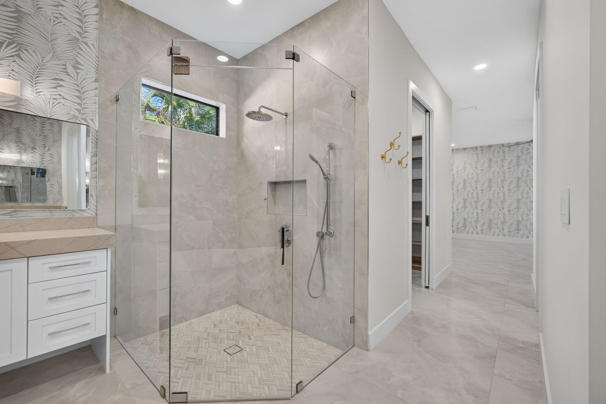 131 Edwards, Palm Beach Shores FL 33404