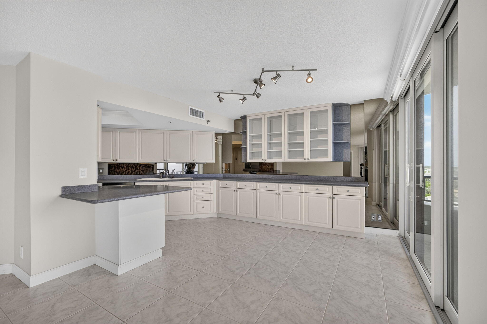 600 Ocean #9A, Juno Beach FL 33408