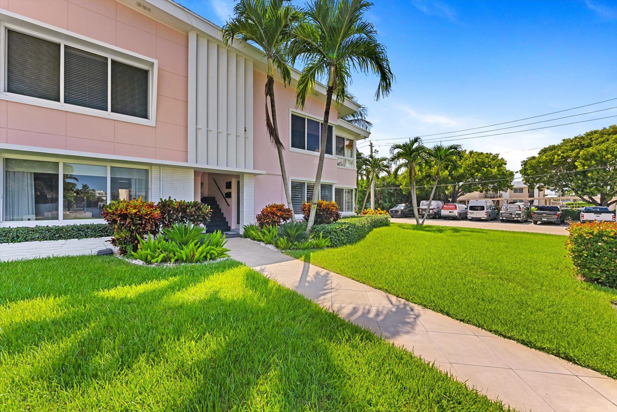 990 Casuarina #4, Delray Beach FL 33483