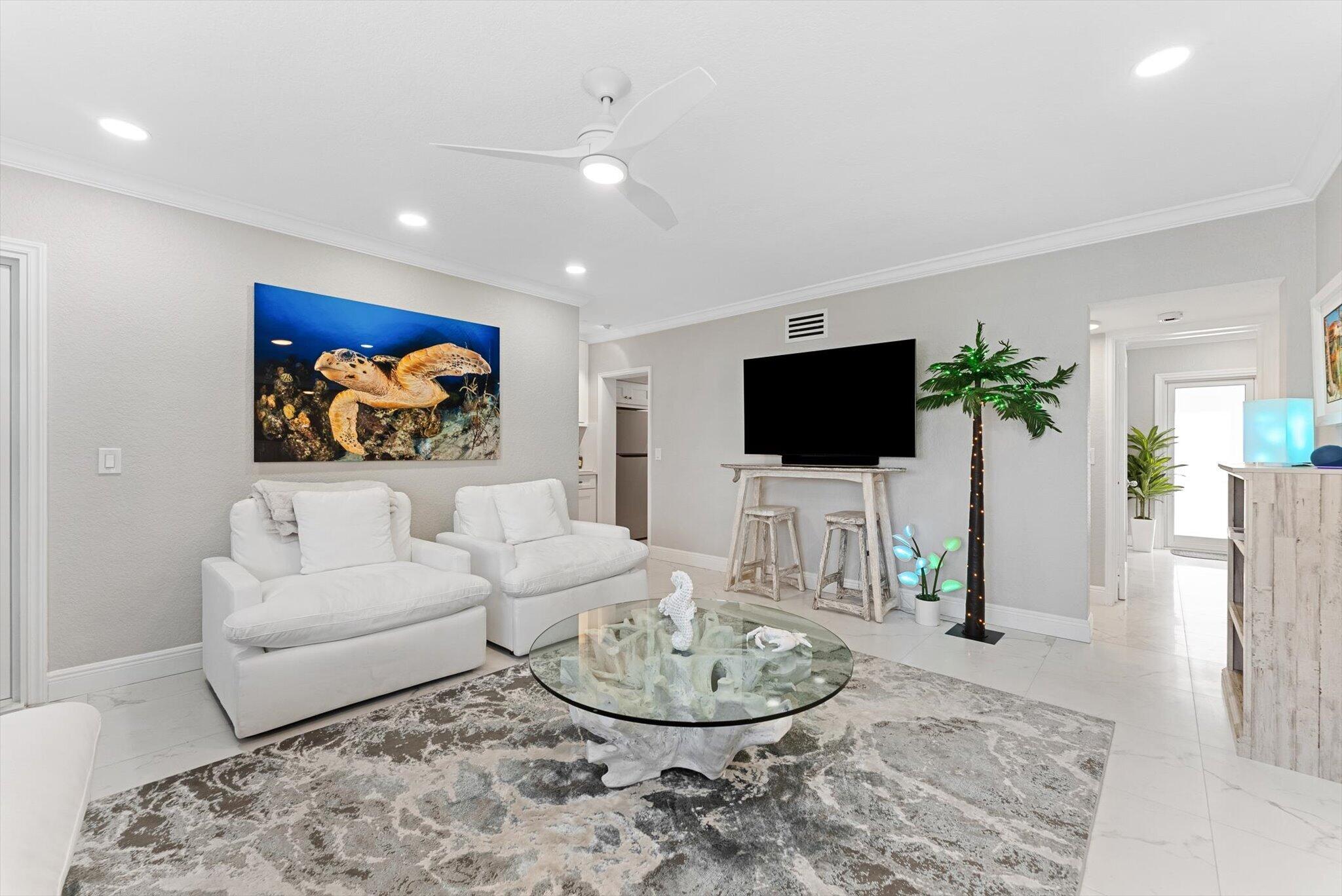 990 Casuarina #4, Delray Beach FL 33483