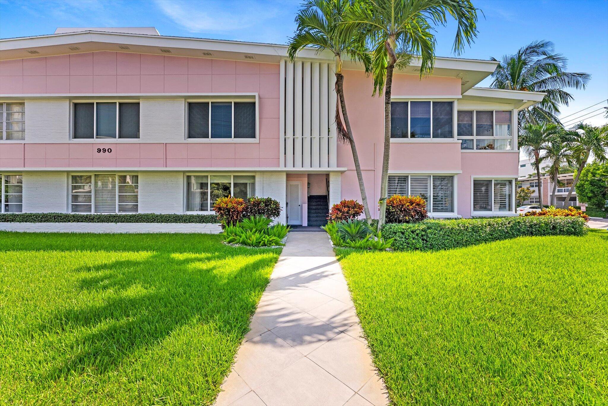 990 Casuarina #4, Delray Beach FL 33483