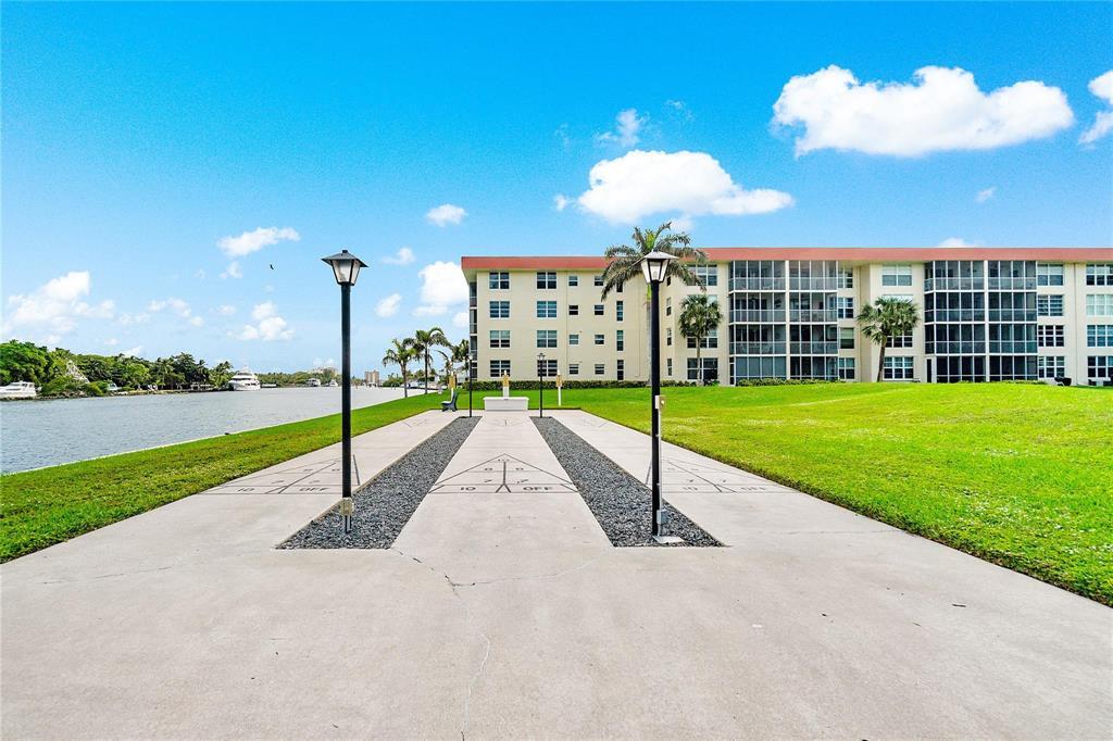 3150 NE 48TH #410, Lighthouse Point FL 33064