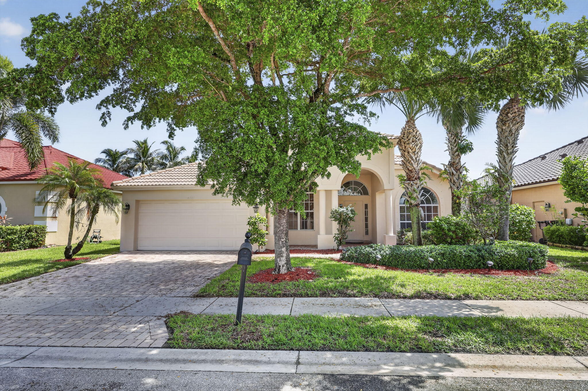 4003 W Hamilton, West Palm Beach FL 33411