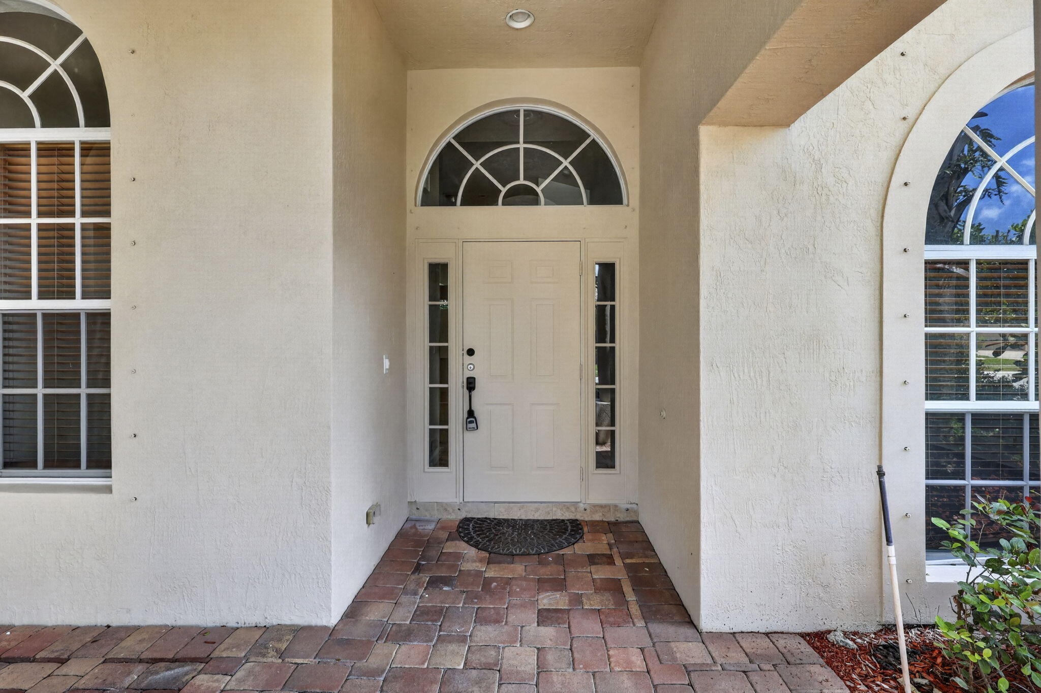4003 W Hamilton, West Palm Beach FL 33411