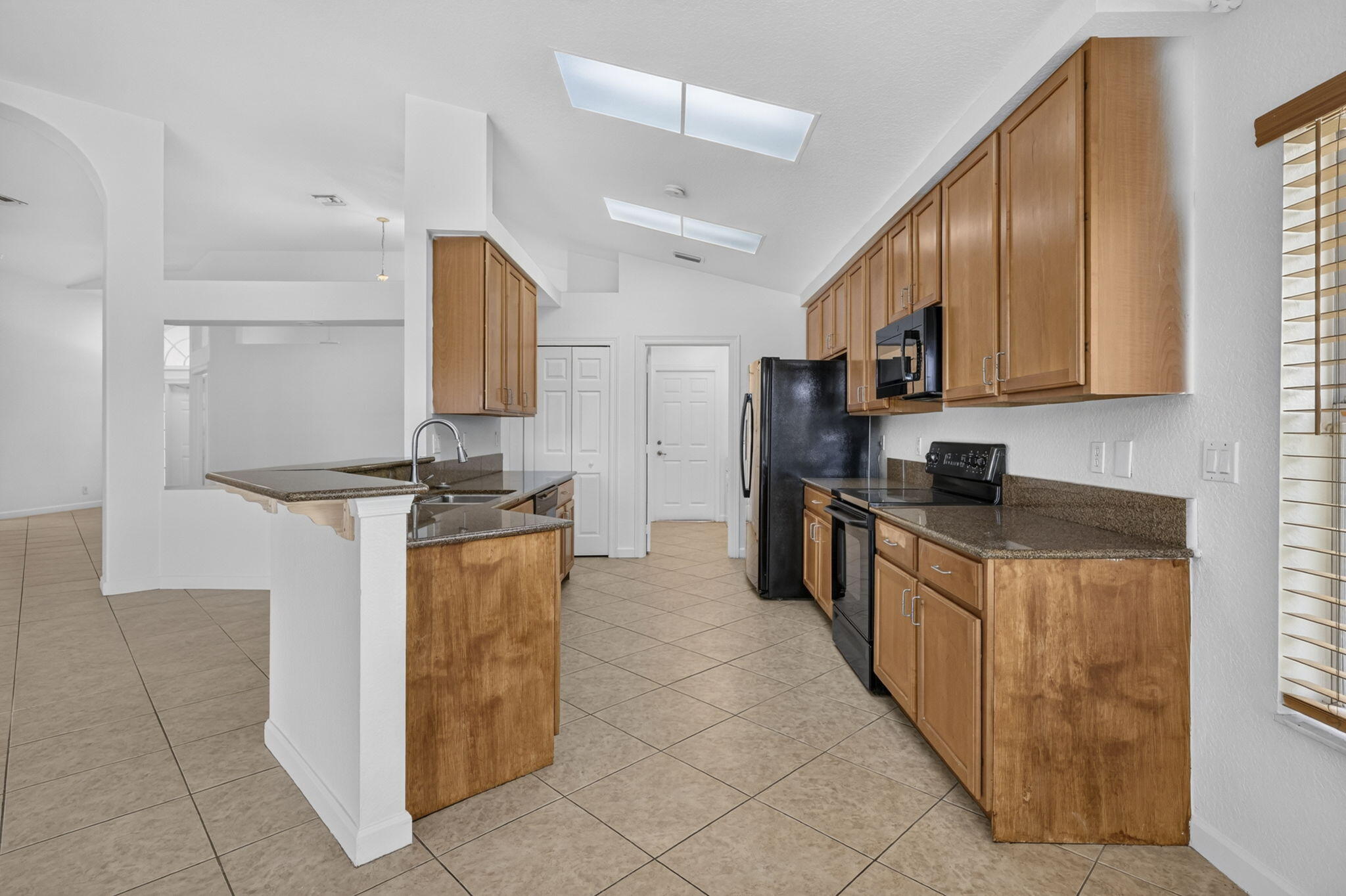 4003 W Hamilton, West Palm Beach FL 33411