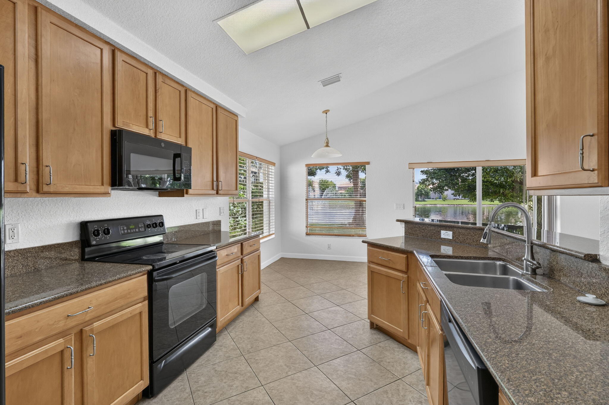 4003 W Hamilton, West Palm Beach FL 33411