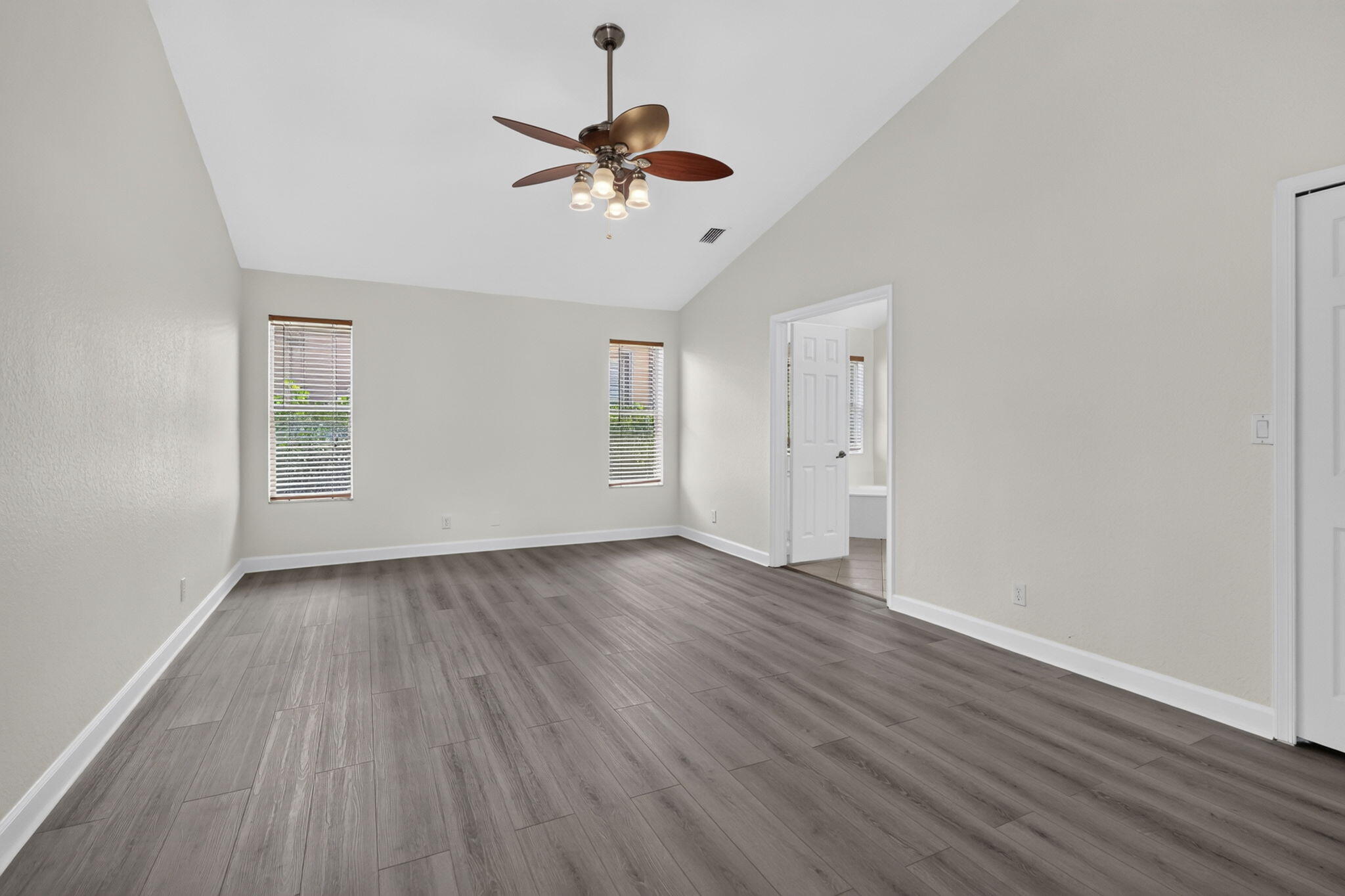 4003 W Hamilton, West Palm Beach FL 33411