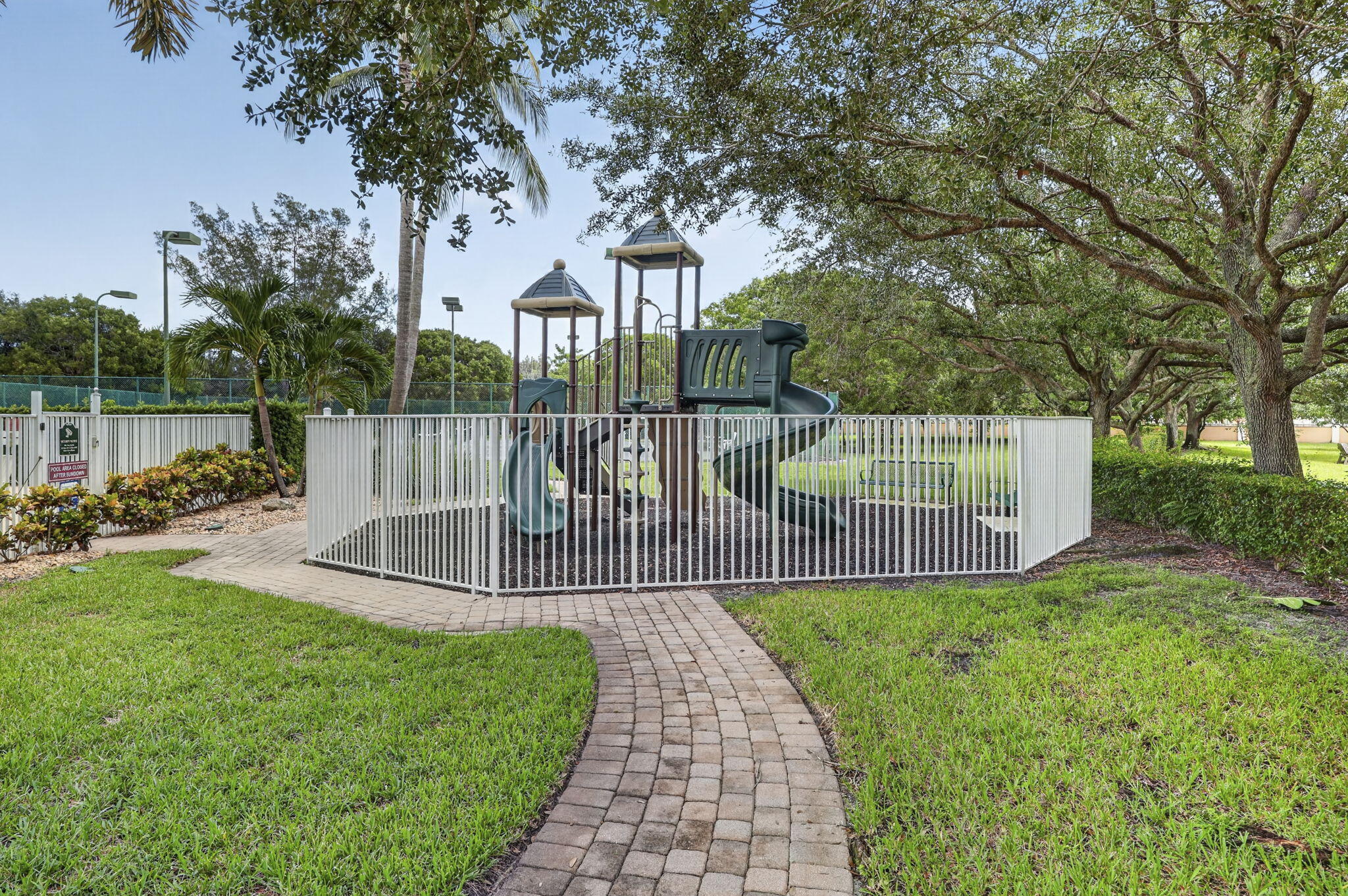 4003 W Hamilton, West Palm Beach FL 33411