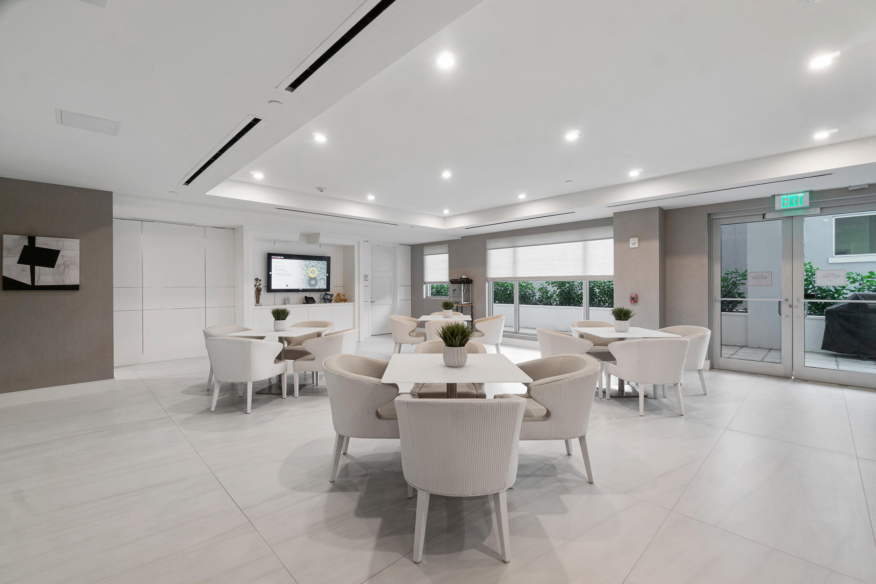 155 E Boca Raton #1015, Boca Raton FL 33432