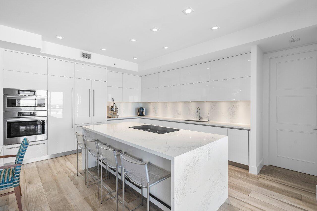 155 E Boca Raton #1015, Boca Raton FL 33432