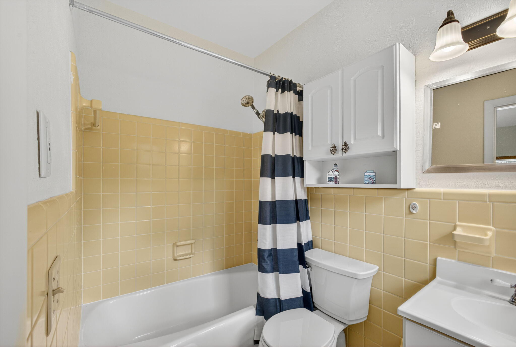 1206 DOLPHIN, Singer Island FL 33404