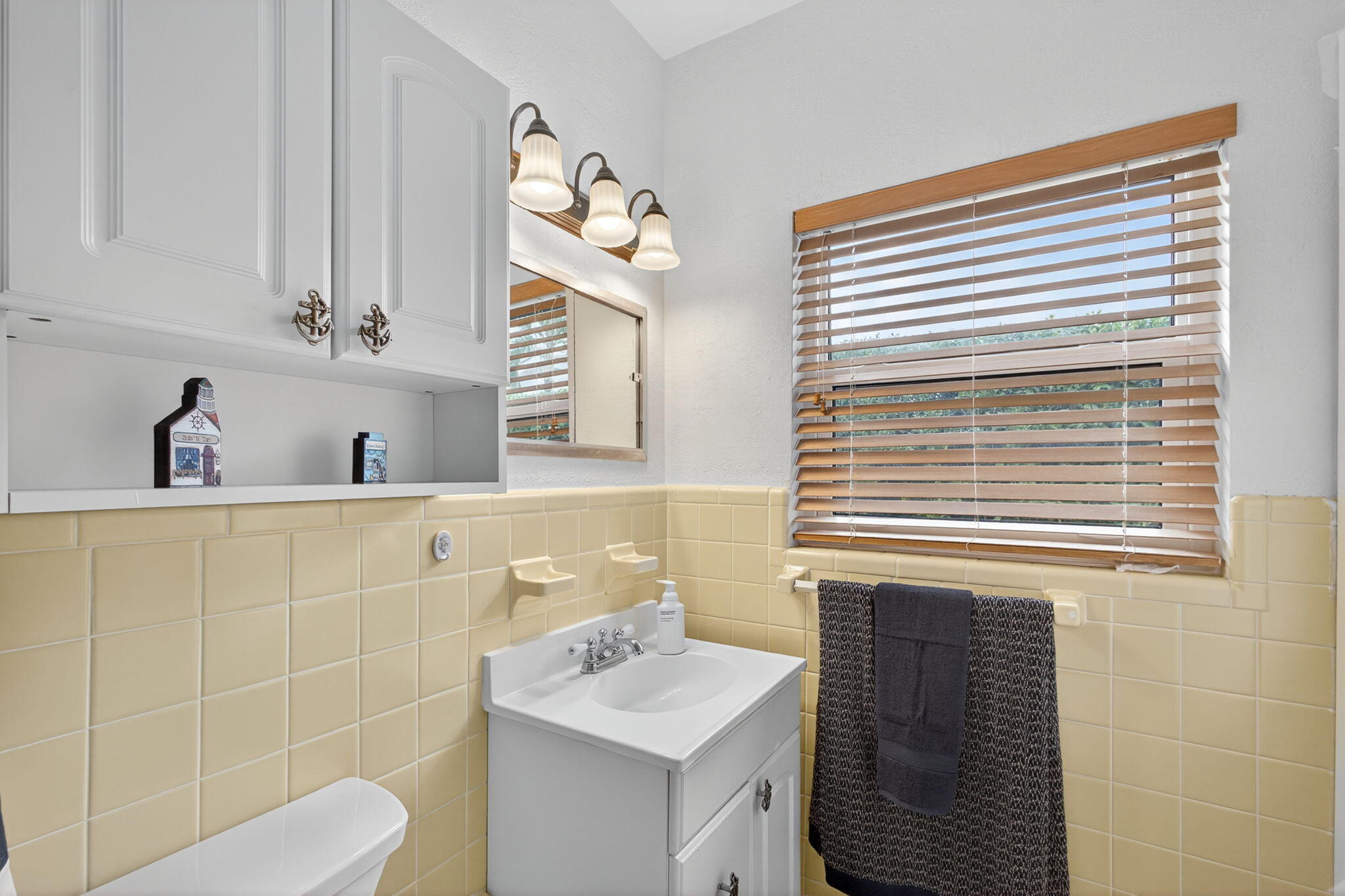 1206 DOLPHIN, Singer Island FL 33404
