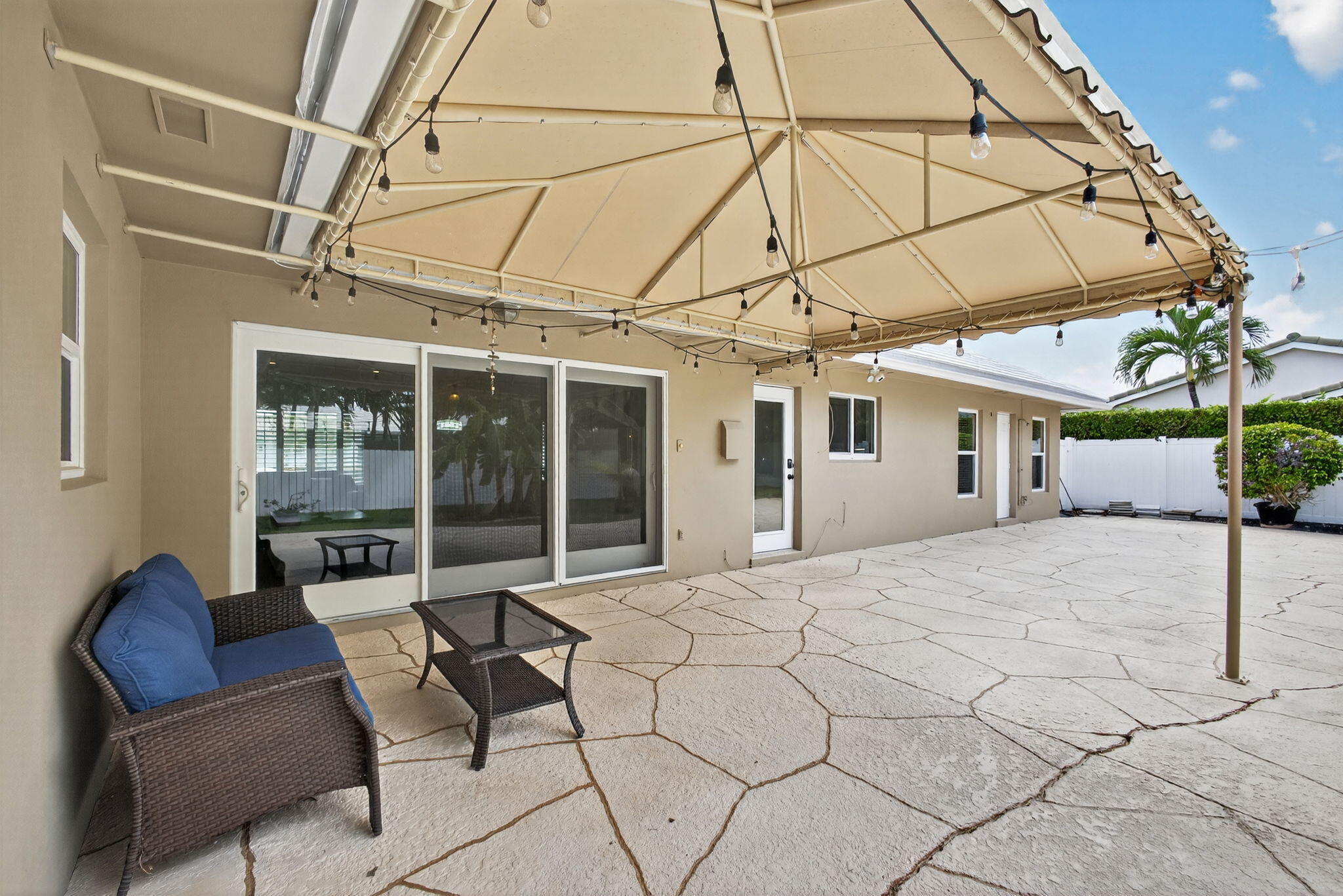 1206 DOLPHIN, Singer Island FL 33404
