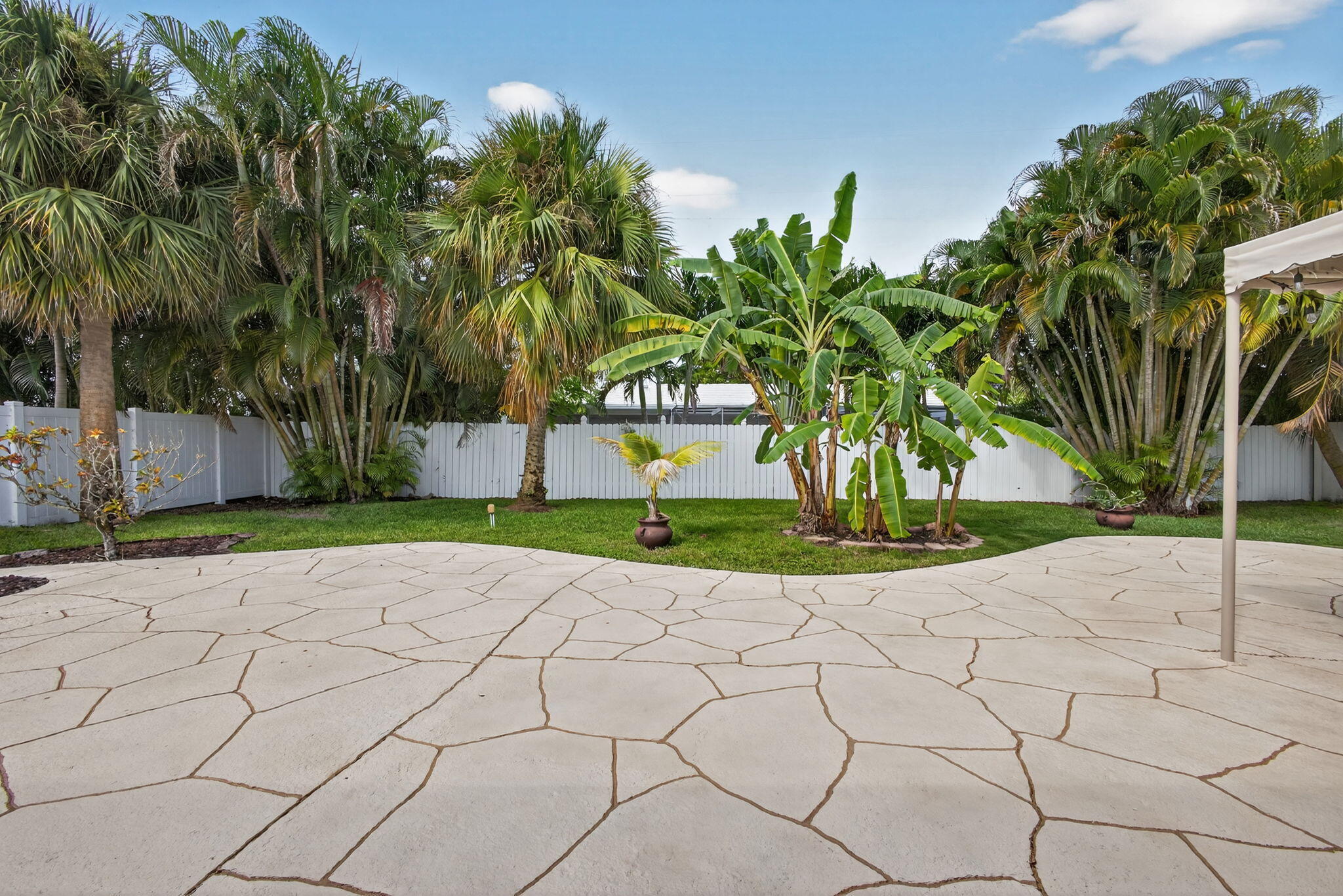 1206 DOLPHIN, Singer Island FL 33404