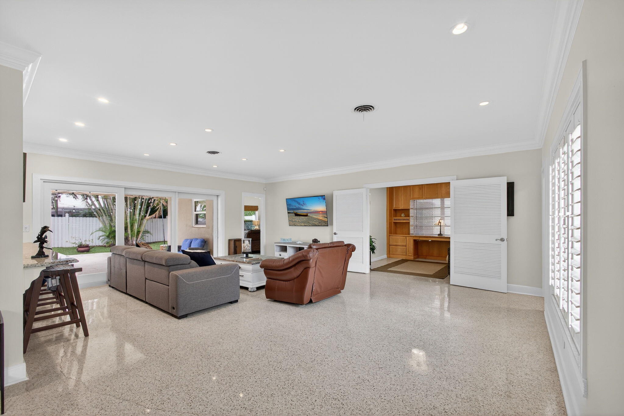 1206 DOLPHIN, Singer Island FL 33404